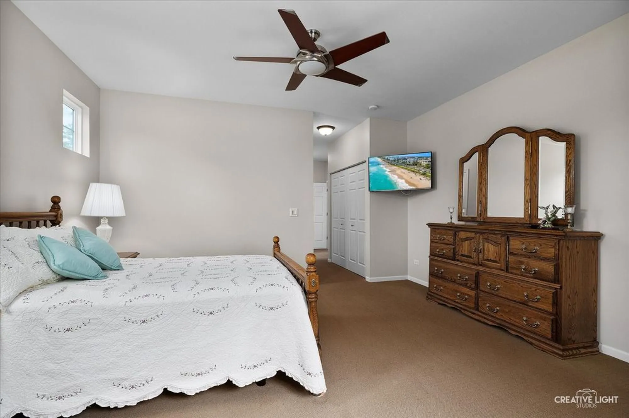 Property Slideshow image 12 of 29 | 2924 raleigh ct, Naperville, IL, 60564