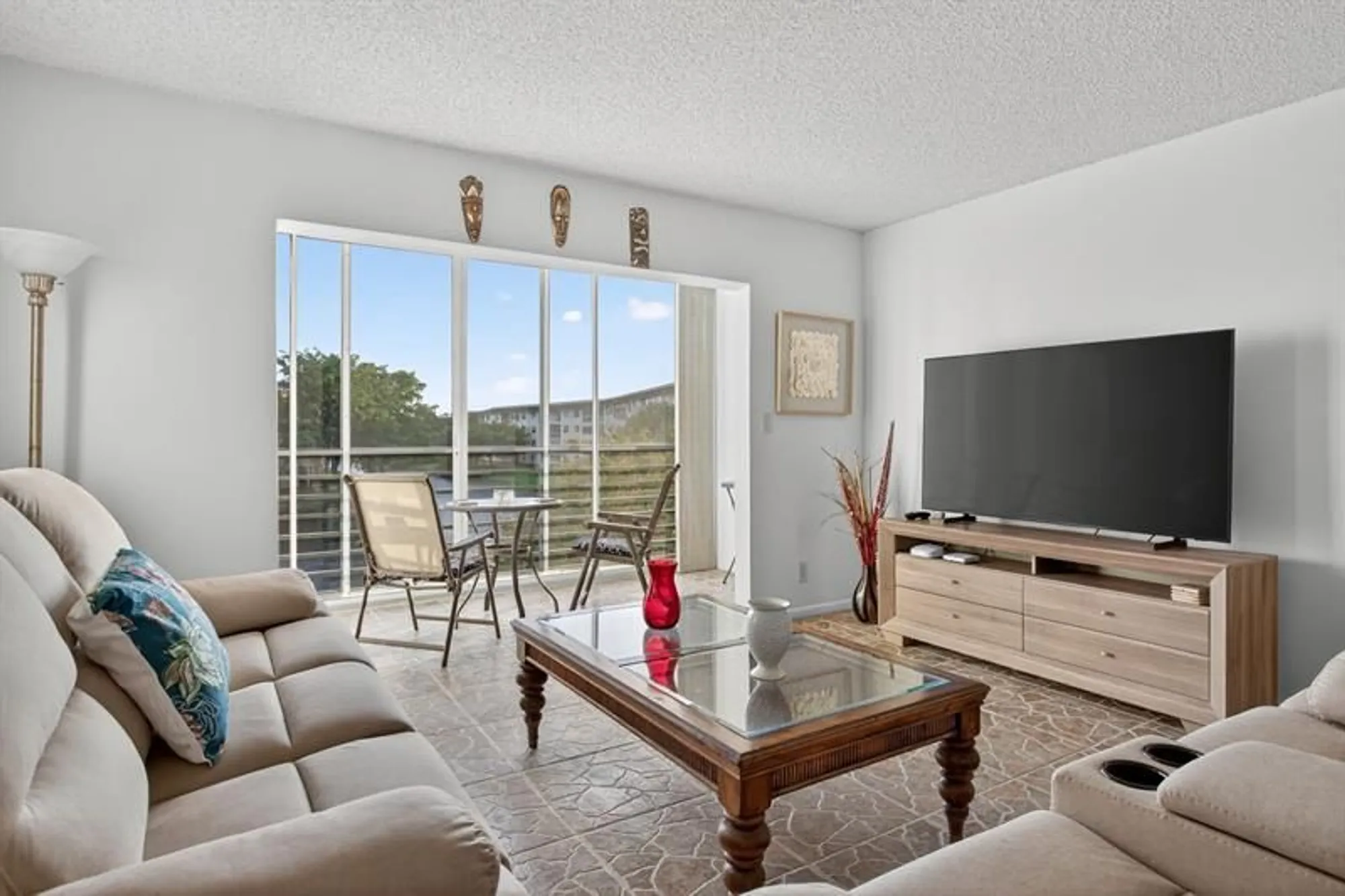 Property Slideshow image 17 of 80 | 1801 eleuthera pt d3, Coconut Creek, FL, 33066