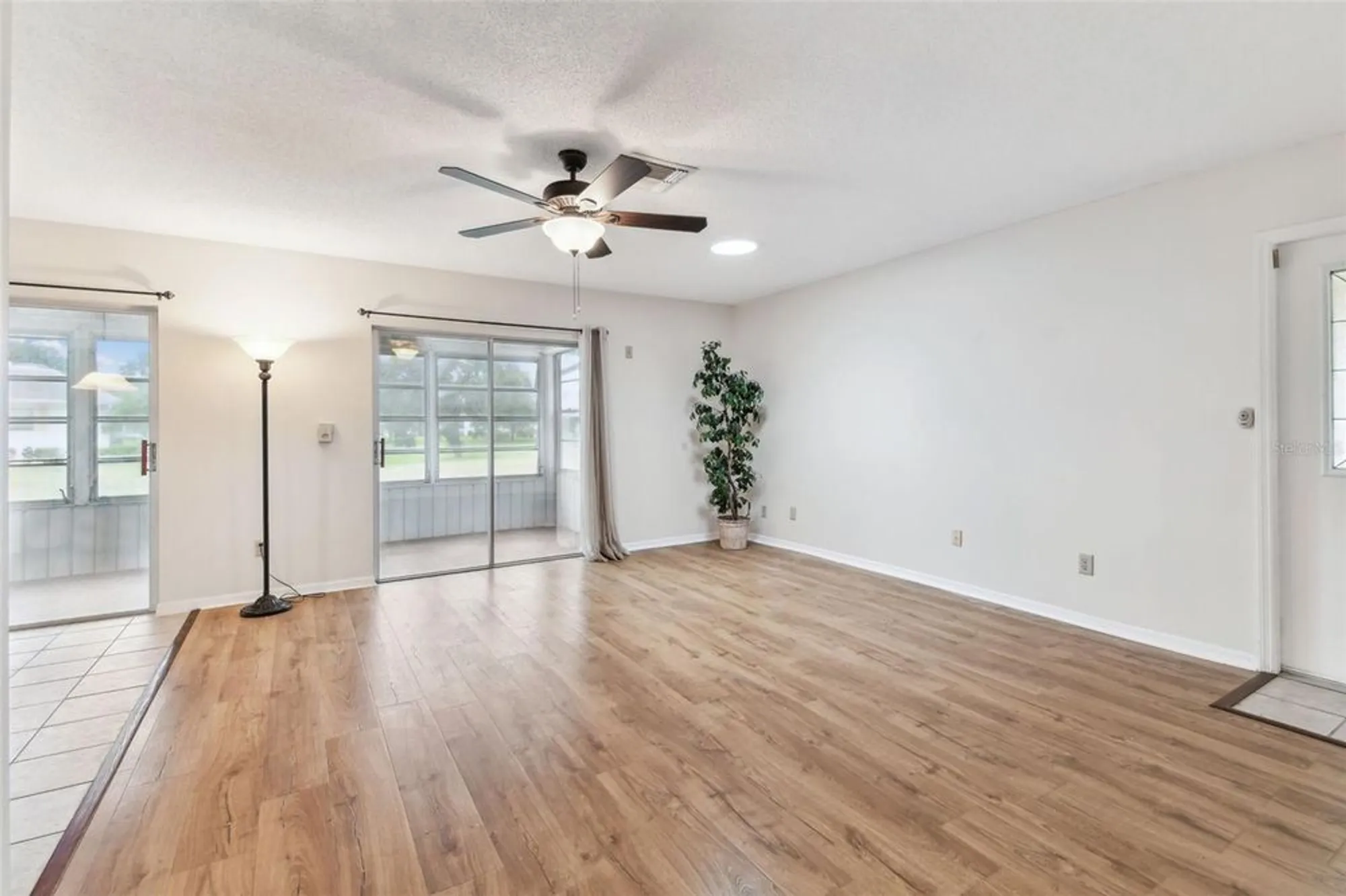 Property Slideshow image 11 of 50 | 2301 grenoble pl # 1, Sun City Center, FL, 33573