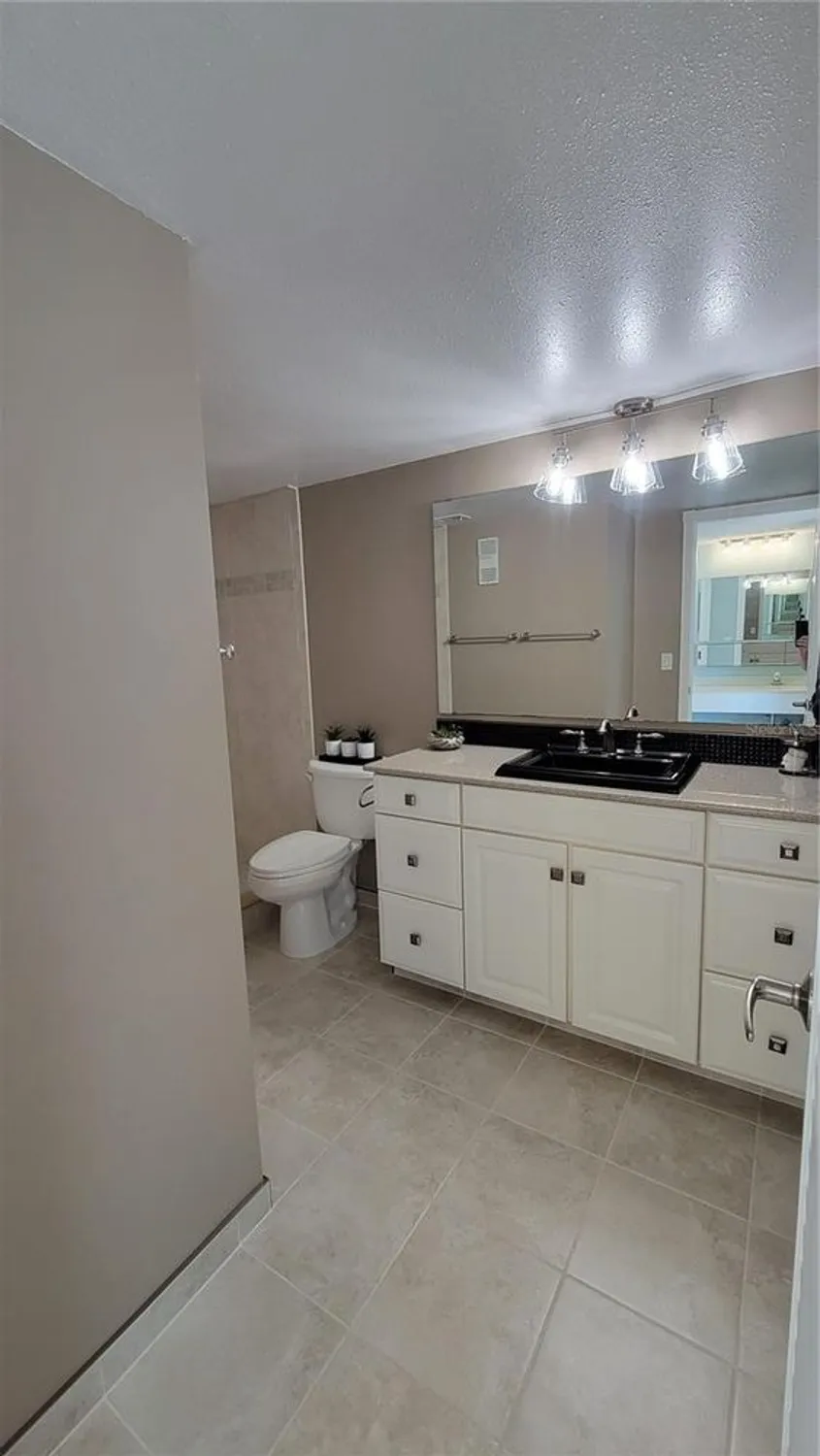 Property Slideshow image 55 of 100 | 7700 sun island dr 608, South Pasadena, FL, 33707