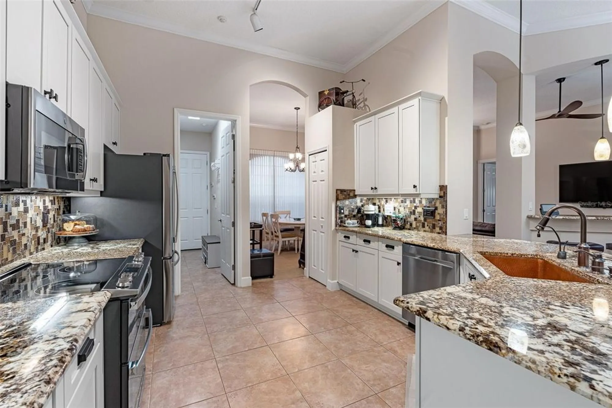 Property Slideshow image 16 of 88 | 945 stone lake dr, Ormond Beach, FL, 32174