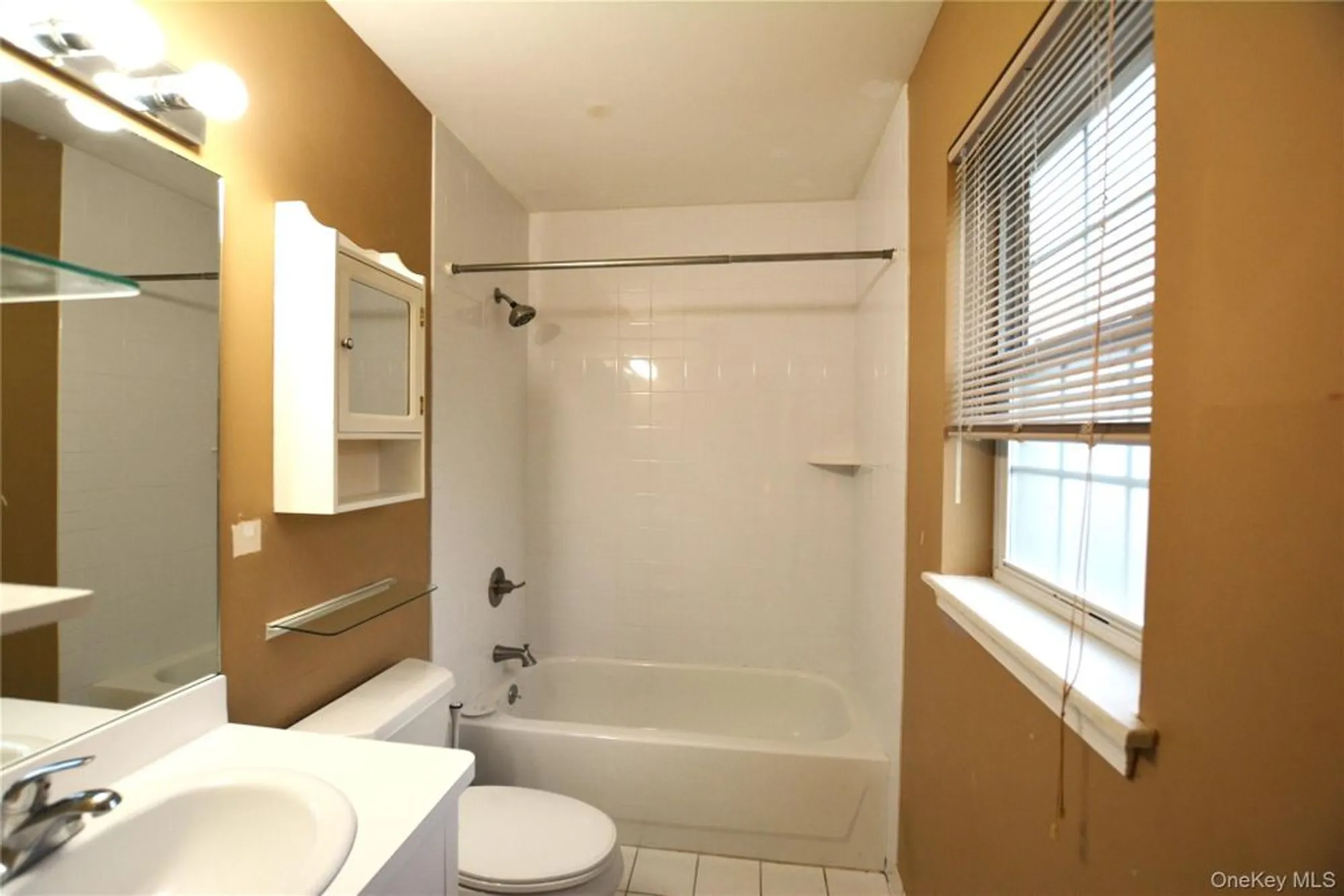 Property Slideshow image 18 of 25 | 1 willow ct, Manorville, NY, 11949