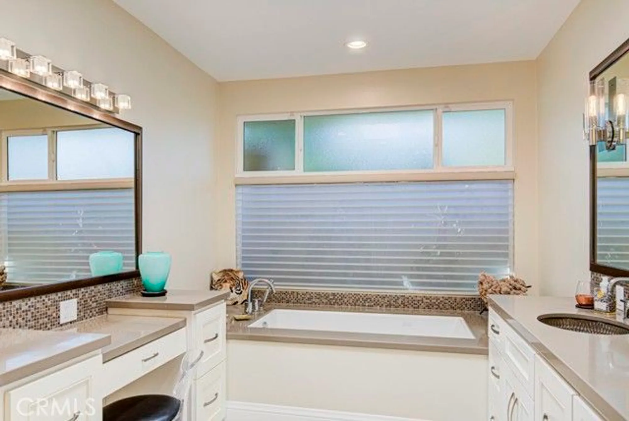 Property Slideshow image 20 of 33 | 5582 via dicha b, Laguna Woods, CA, 92637