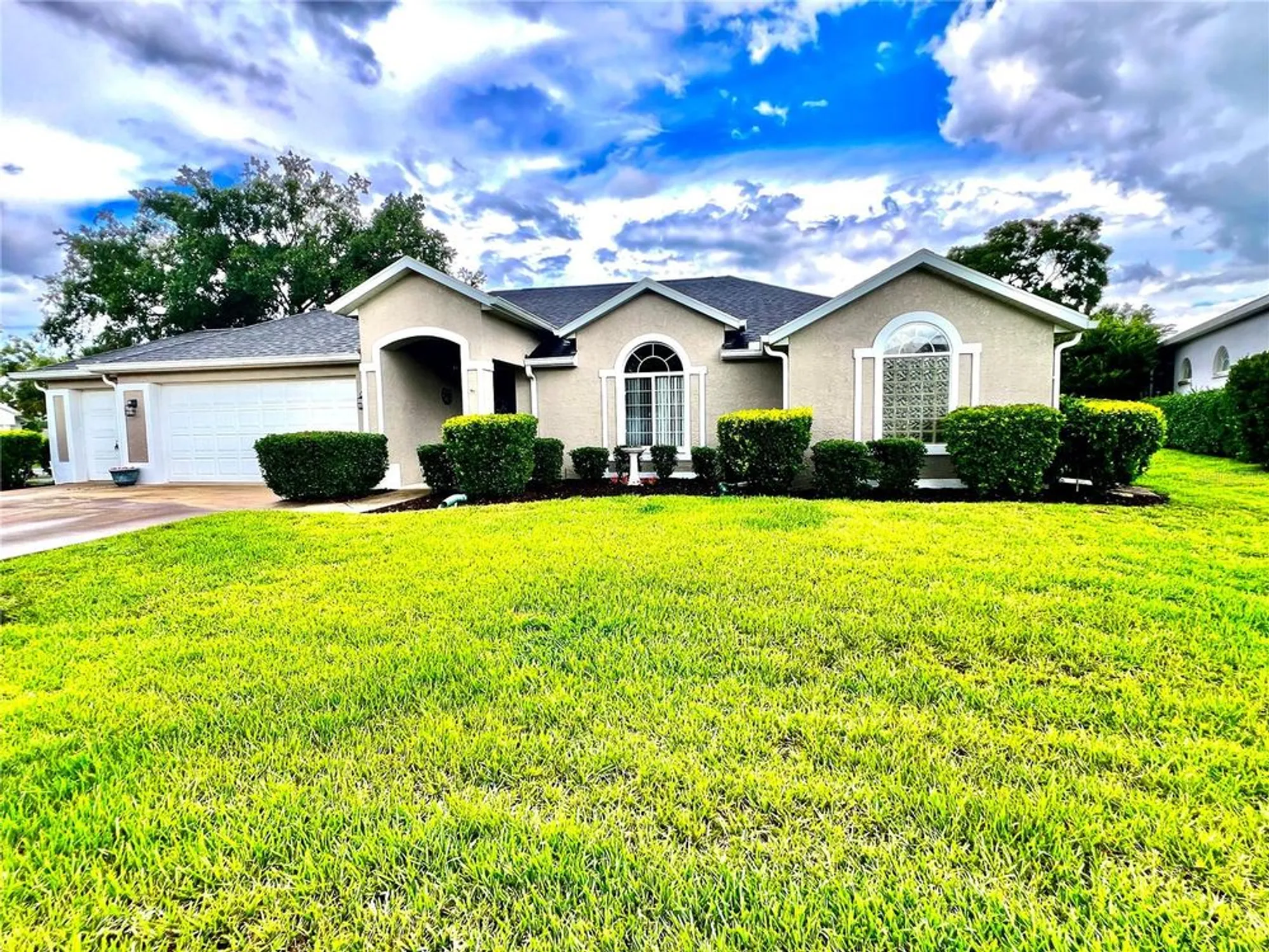 Property Slideshow image 1 of 72 | 2100 nw 50th cir, Ocala, FL, 34482