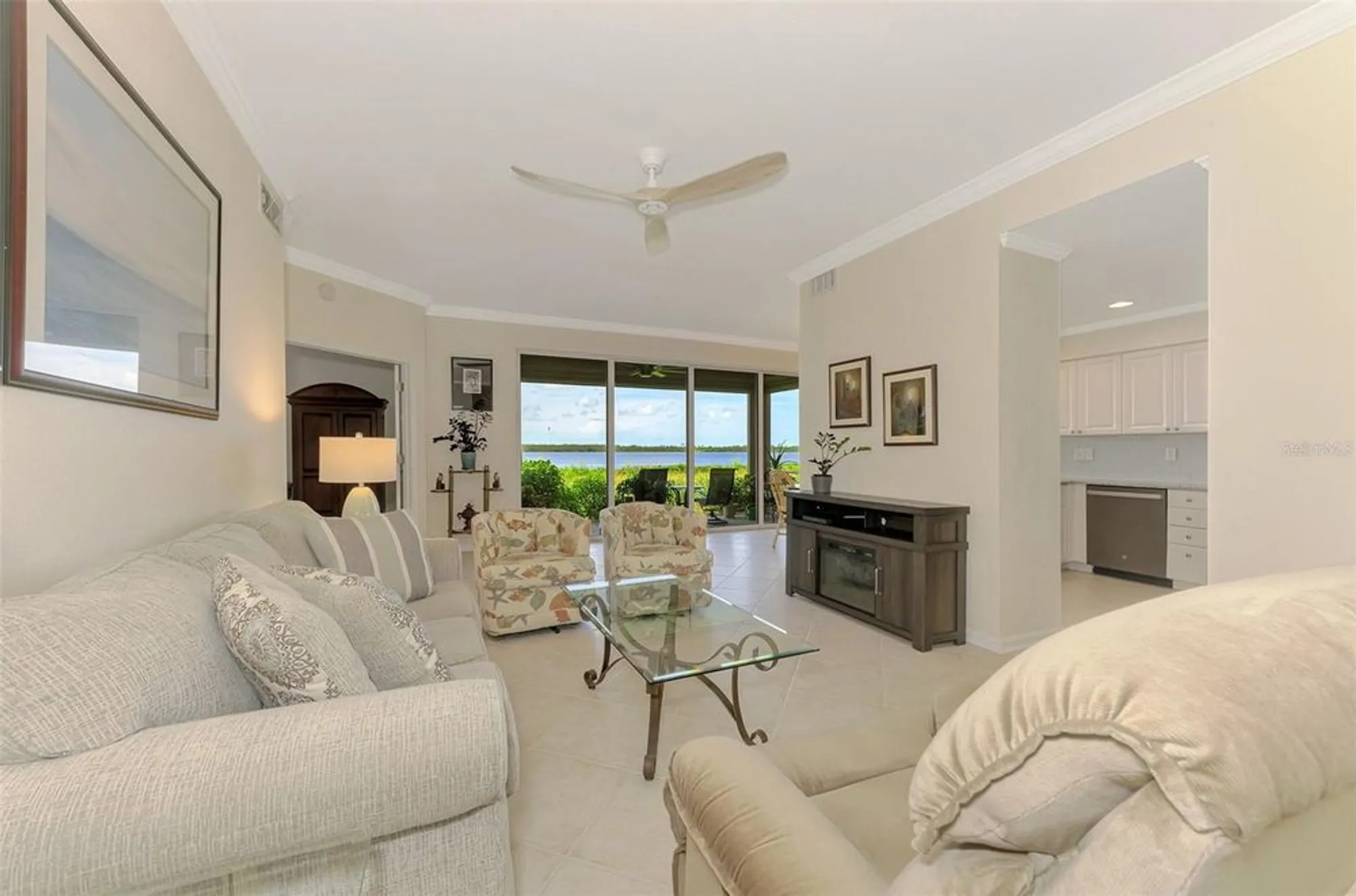 Property Slideshow image 14 of 81 | 4620 club dr unit 102, Port Charlotte, FL, 33953