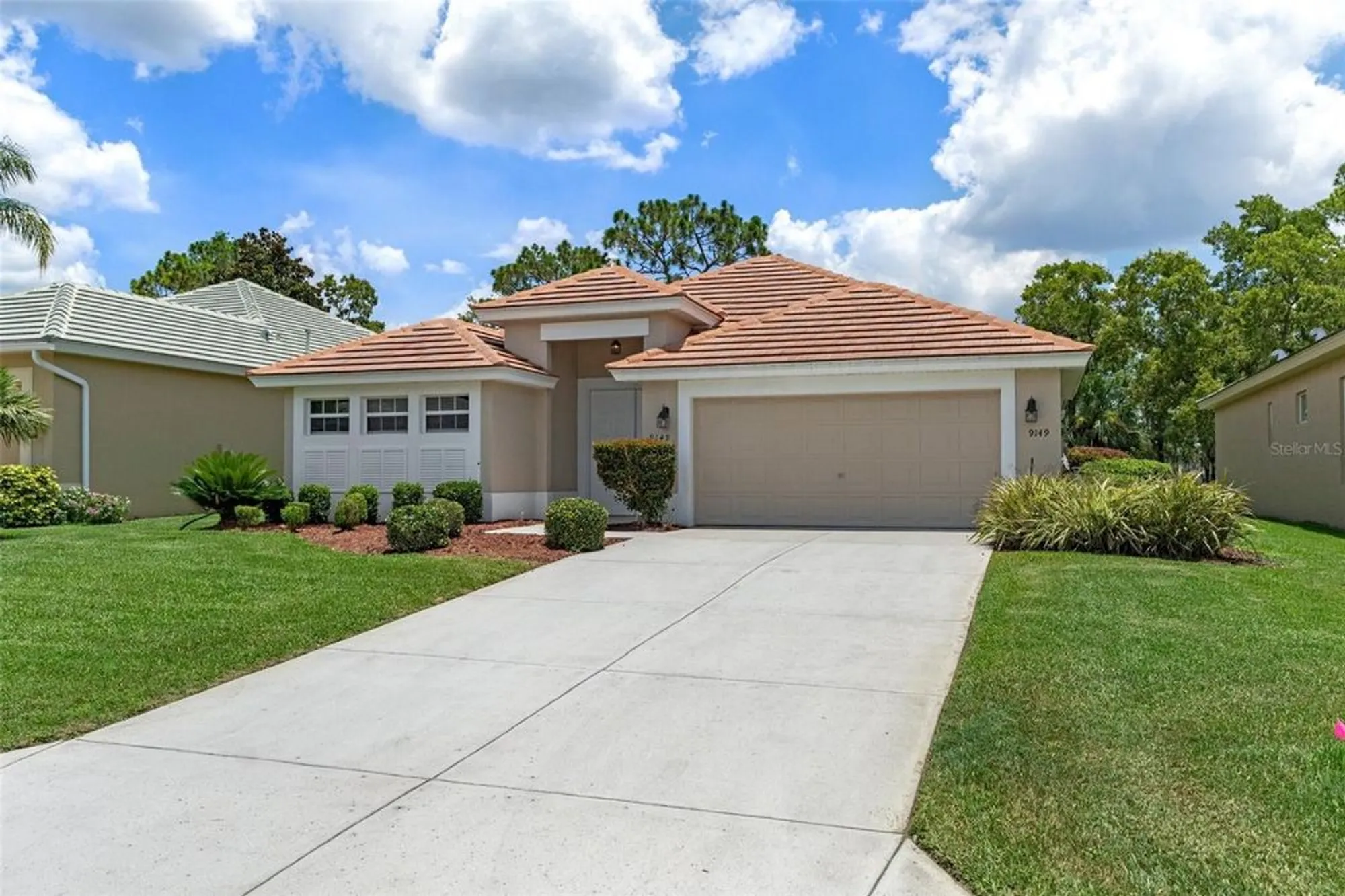 Property Slideshow image 3 of 71 | 9149 penelope dr, Weeki Wachee, FL, 34613