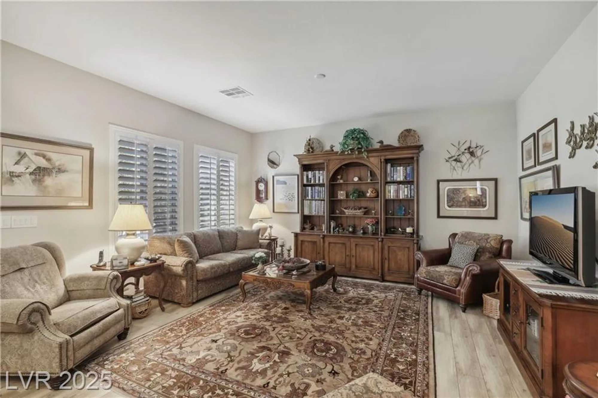 Property Slideshow image 17 of 87 | 10057 regency canyon way, Las Vegas, NV, 89148