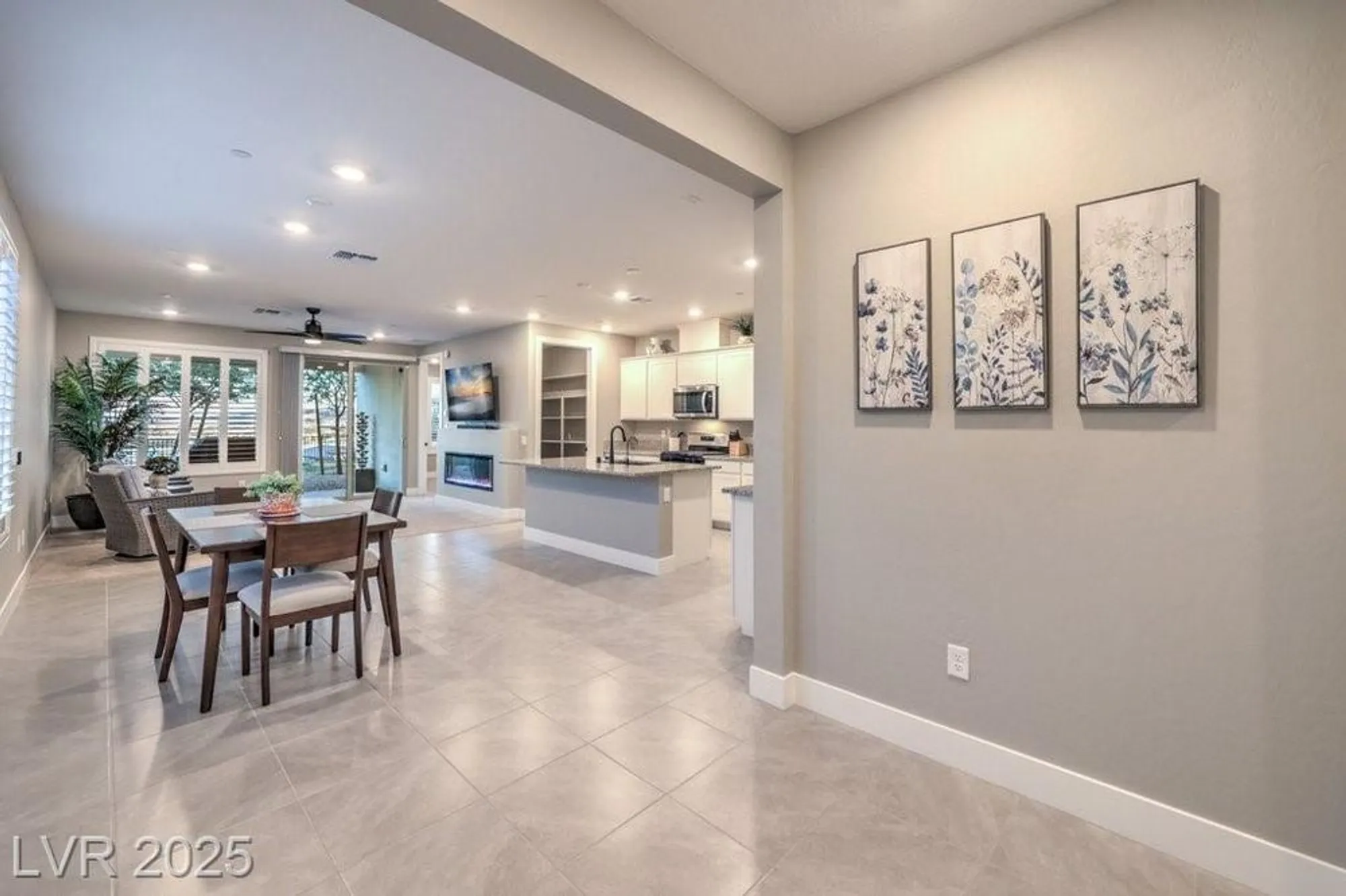 Property Slideshow image 6 of 48 | 70 lake bluff ct, Henderson, NV, 89011