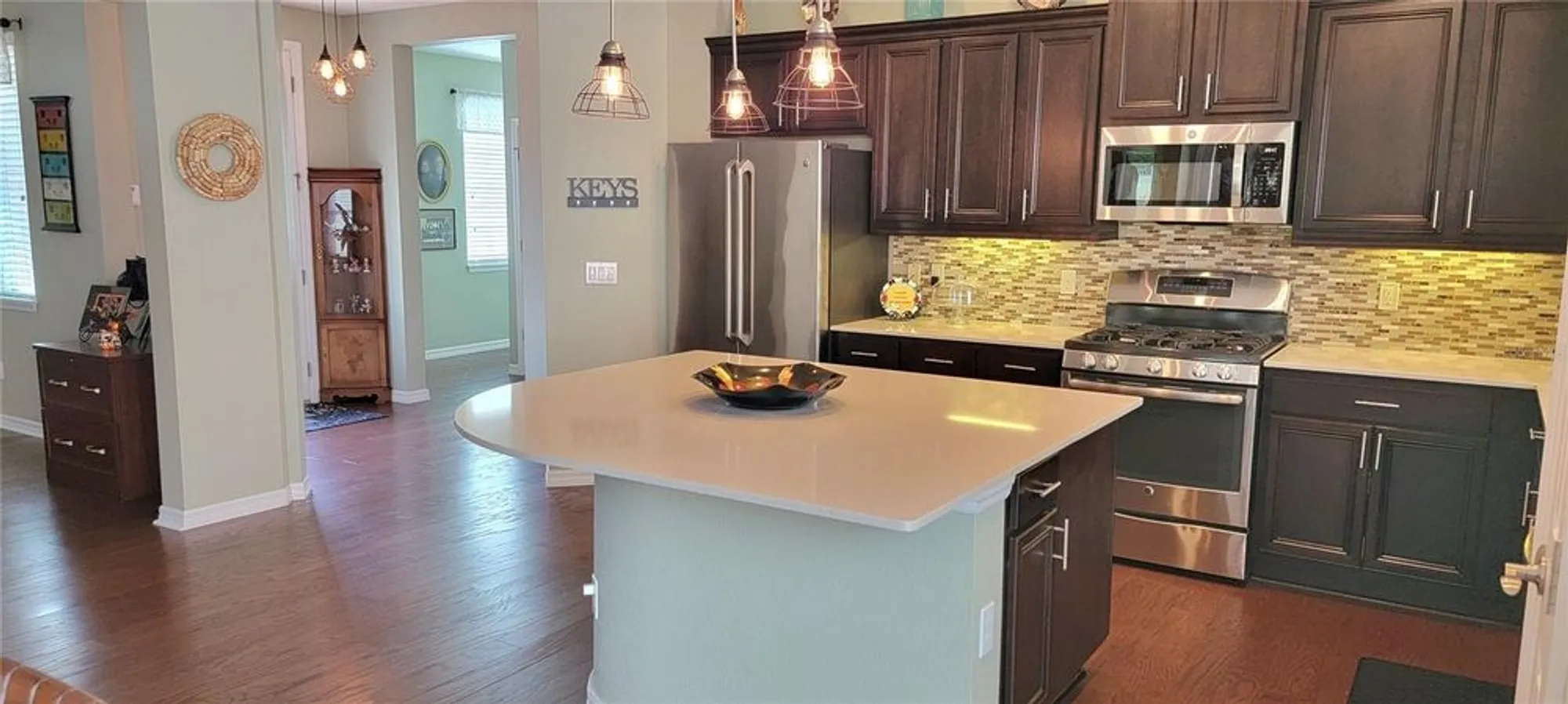 Property Slideshow image 3 of 61 | 79 bayou bend rd, Groveland, FL, 34736