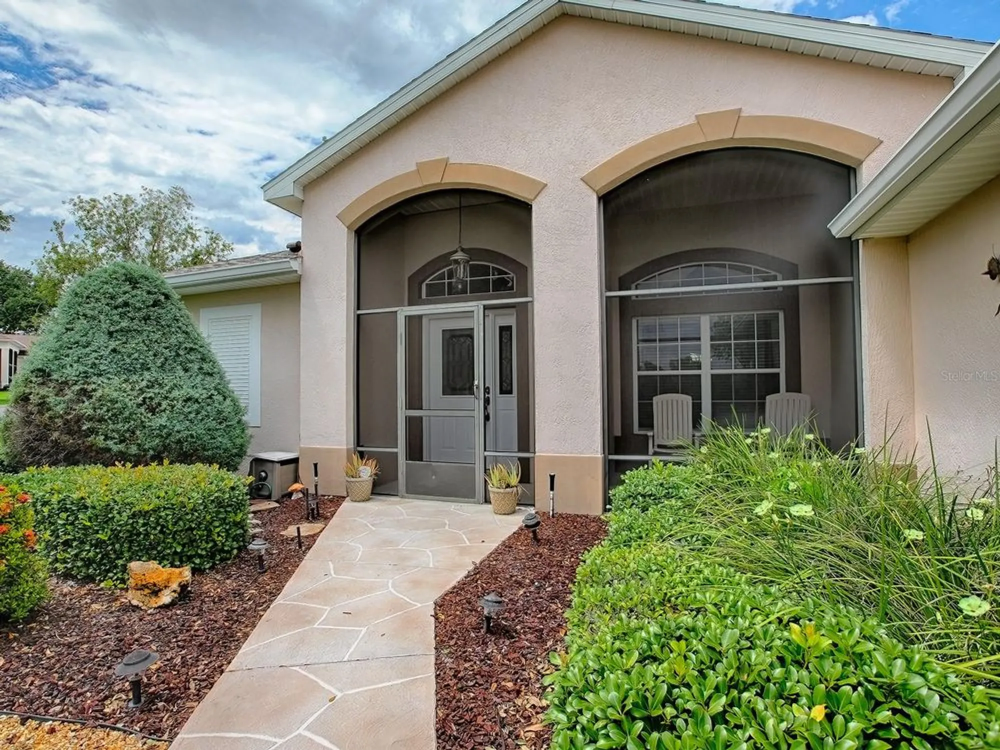 Property Slideshow image 3 of 89 | 3001 lake huron ln, Tavares, FL, 32778