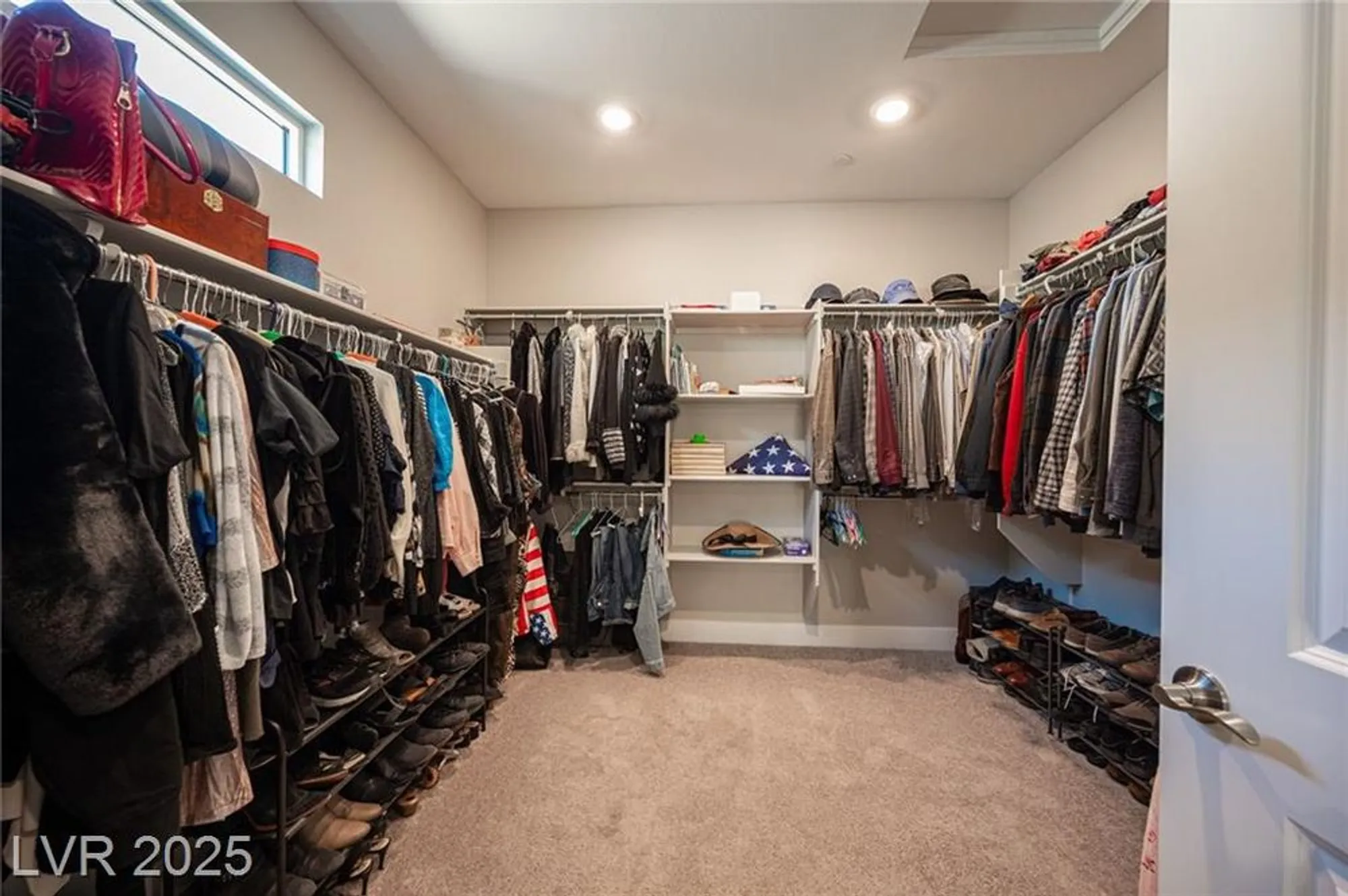 Property Slideshow image 39 of 55 | 35 cliffwater st, Henderson, NV, 89011