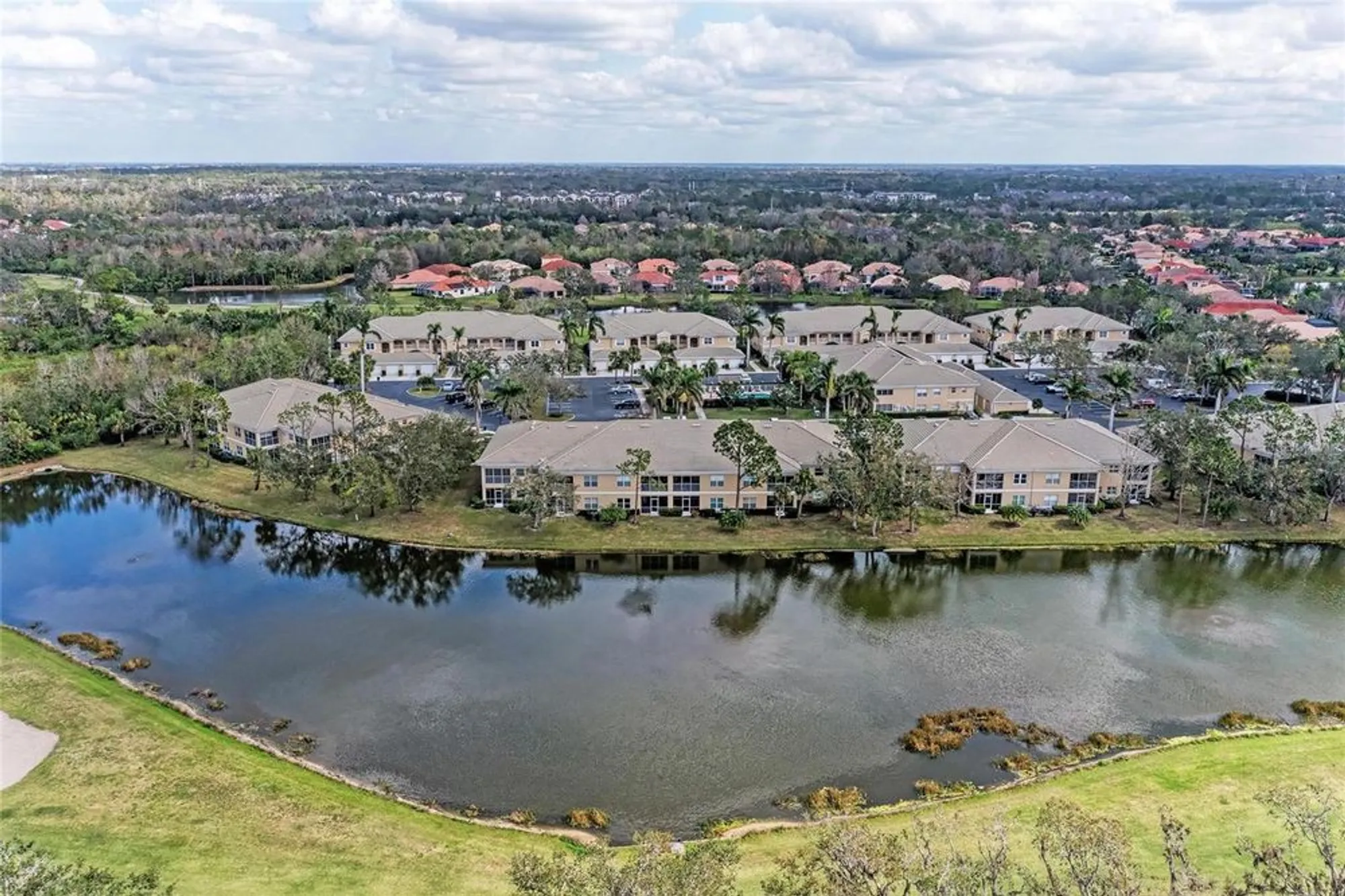 Property Slideshow image 39 of 41 | 6326 grand oak cir 203, Bradenton, FL, 34203