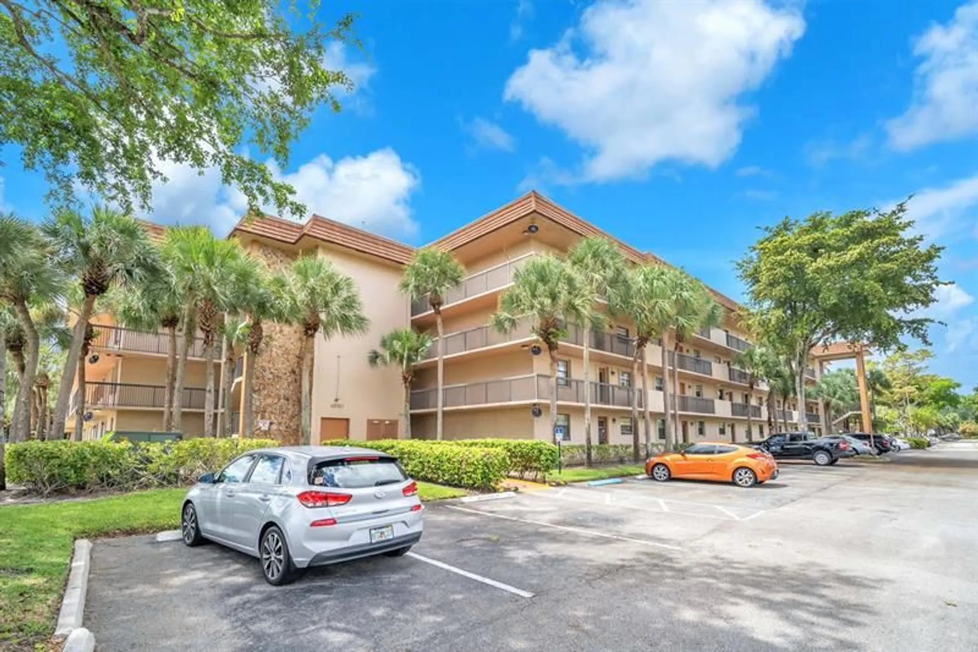 Property Slideshow image 26 of 26 | 4930 e sabal palm blvd 414, Tamarac, FL, 33319