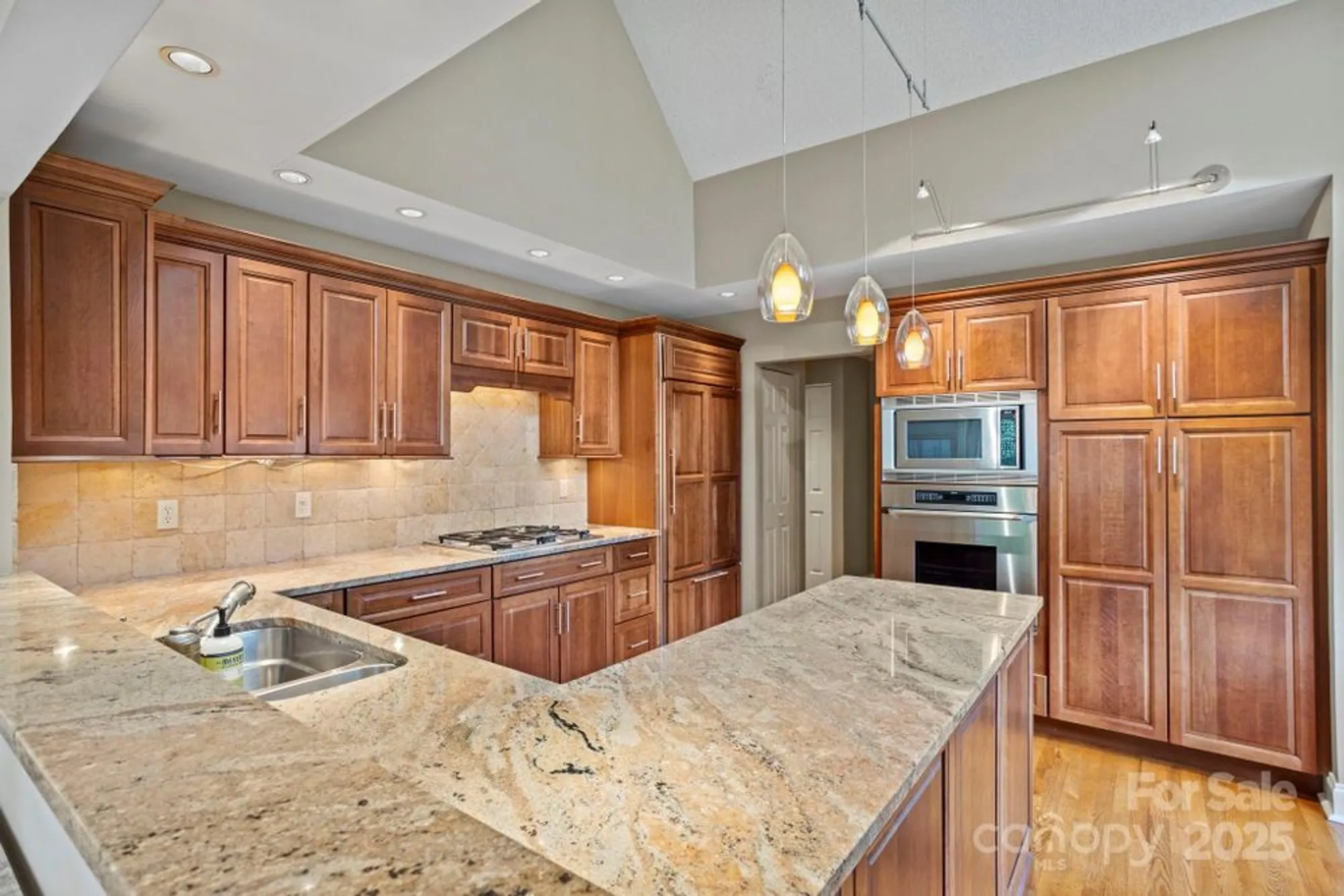 Property Slideshow image 15 of 37 | 104 overlook dr, Flat Rock, NC, 28731