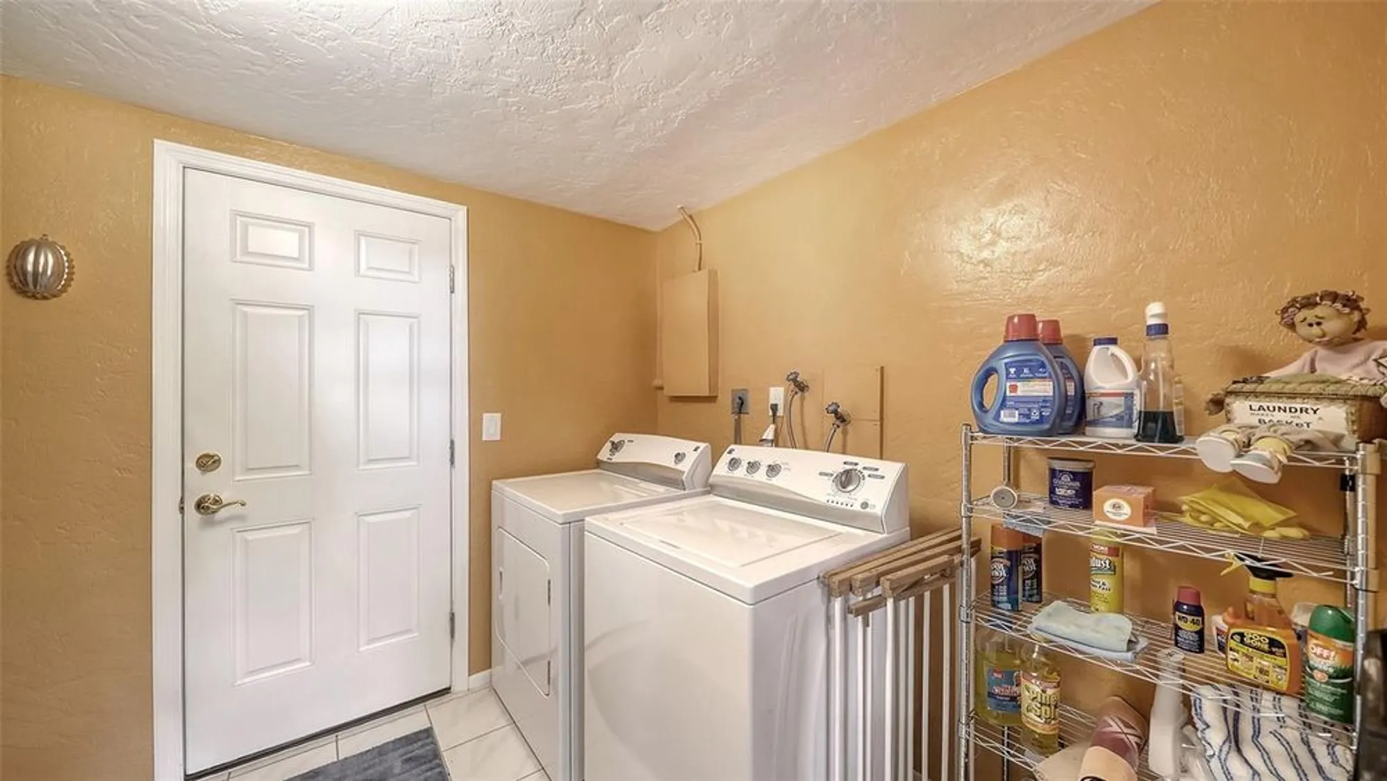 Property Slideshow image 36 of 78 | 3278 village green dr # 1024, Sarasota, FL, 34239
