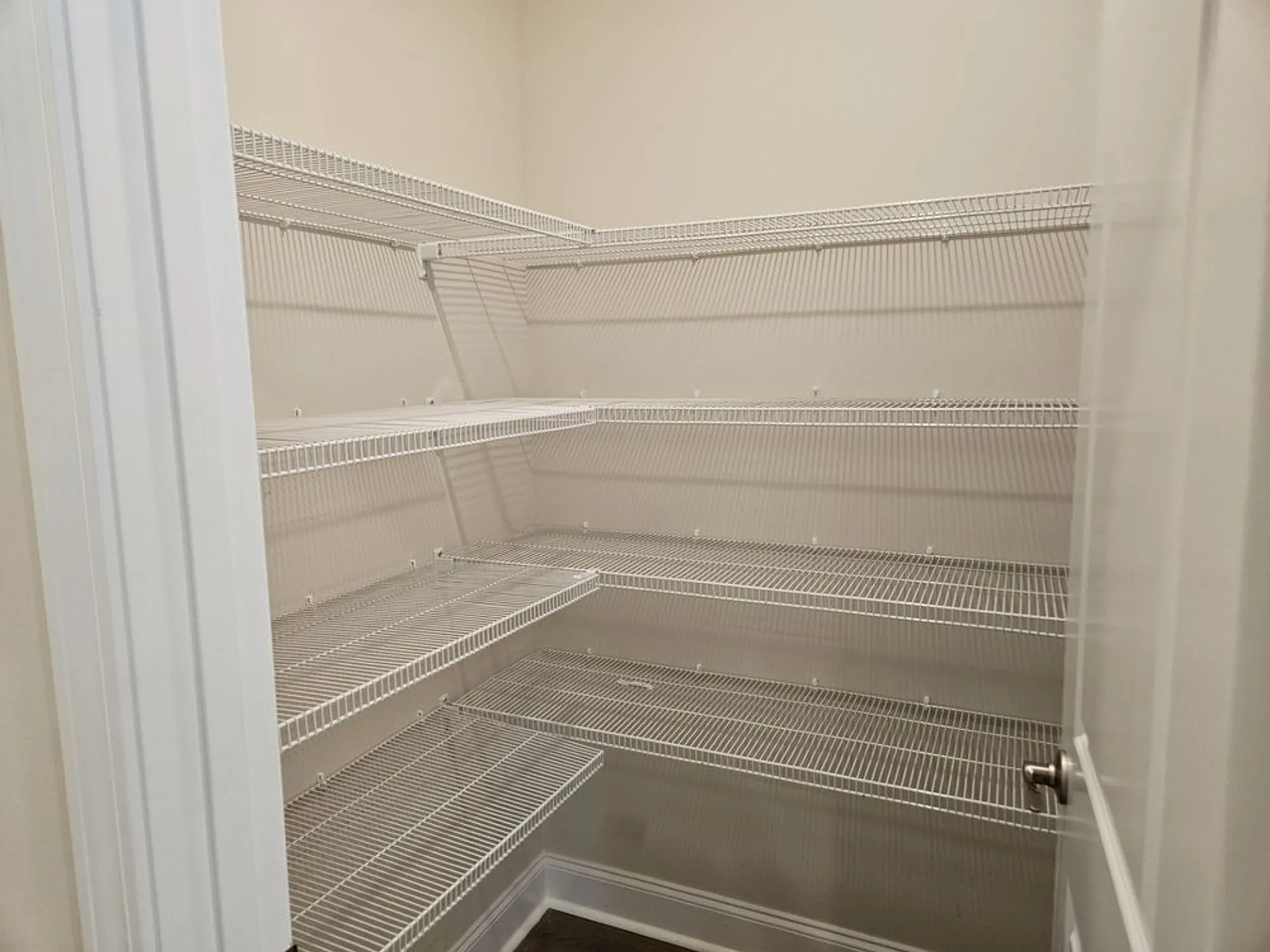 Property Slideshow image 23 of 38 | 336 stonehaus cir, Antioch, TN, 37013