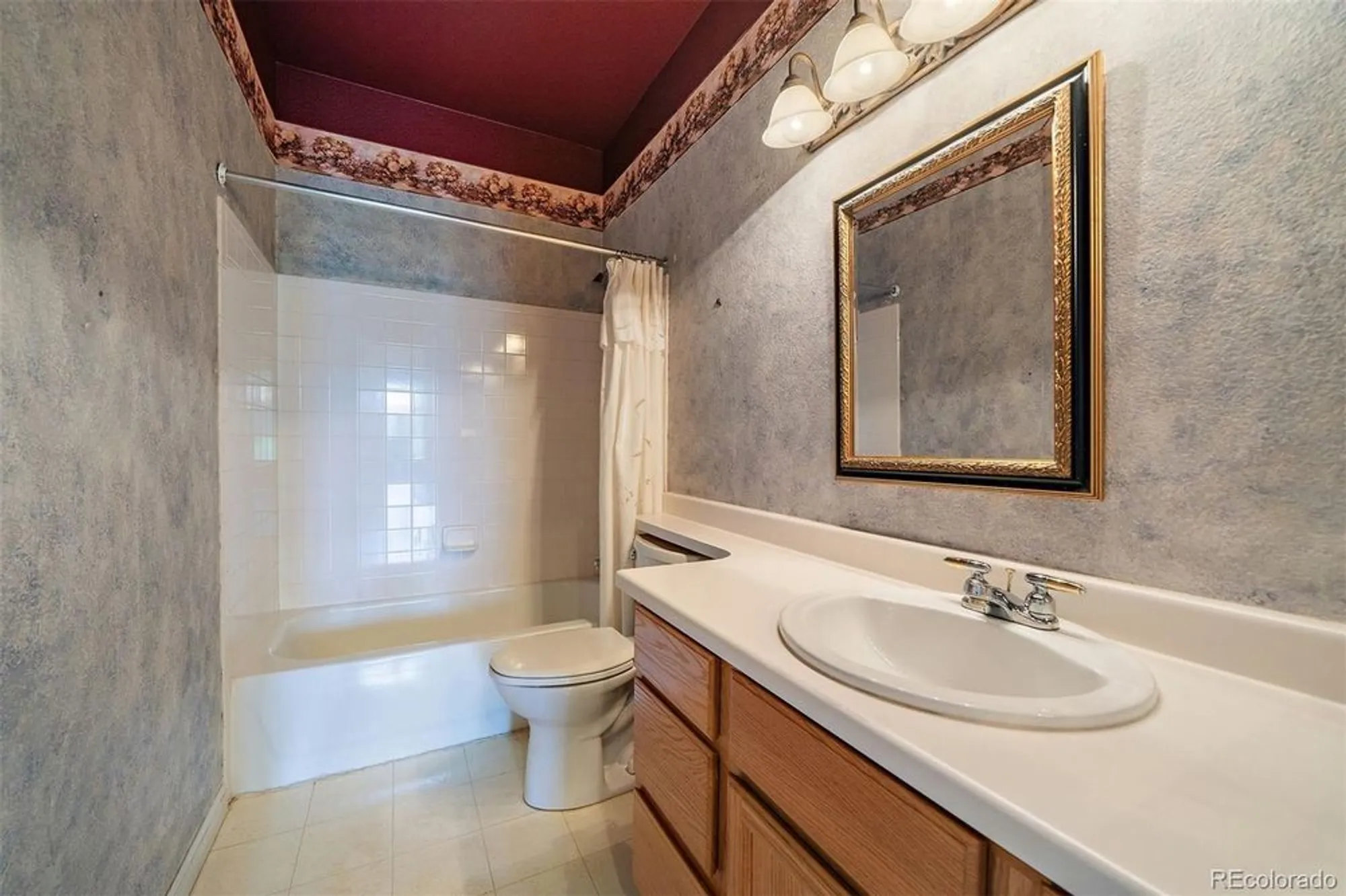 Property Slideshow image 16 of 28 | 2788 w greens dr, Littleton, CO, 80123