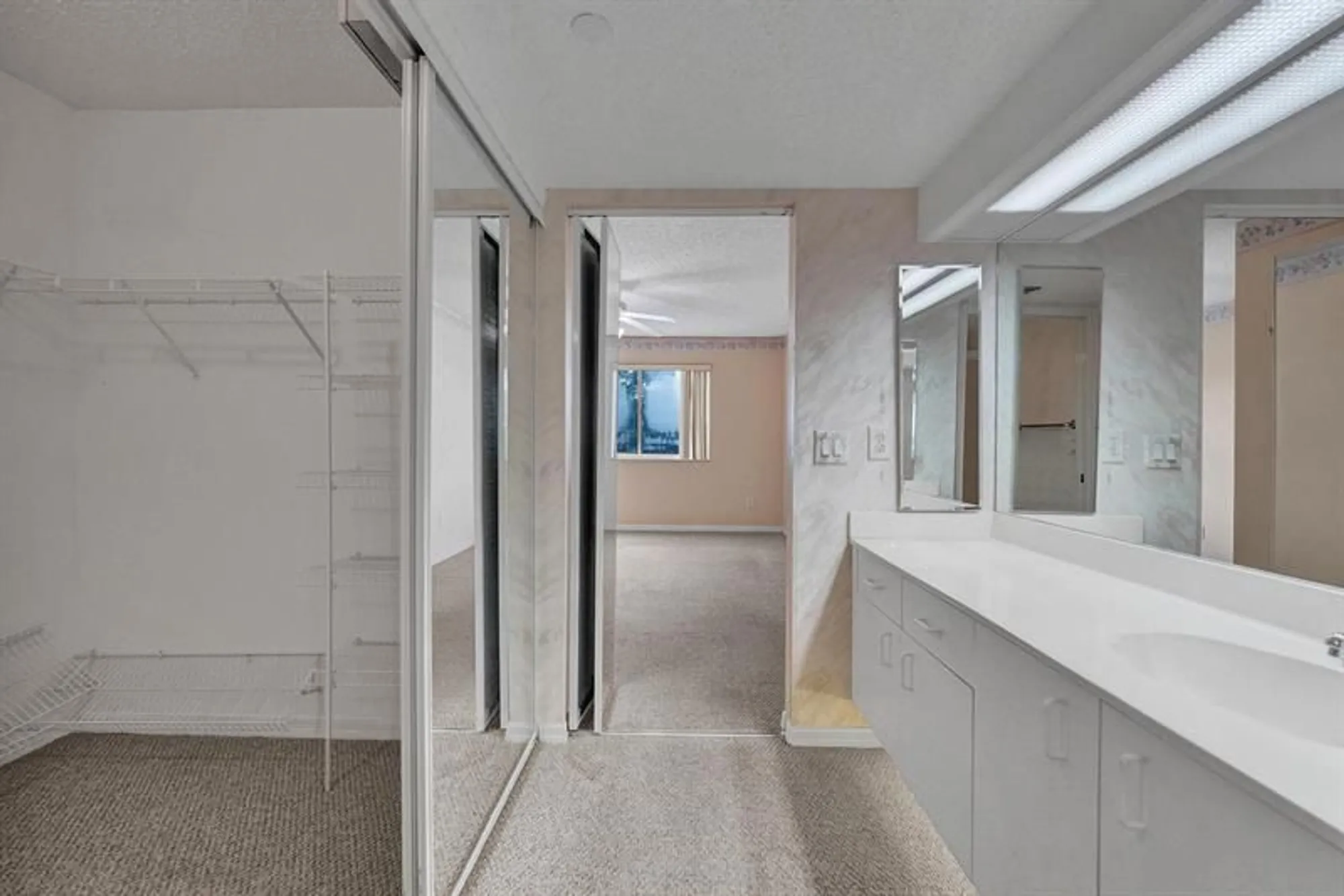 Property Slideshow image 43 of 61 | 9587 weldon cir apt b312, Fort Lauderdale, FL, 33321