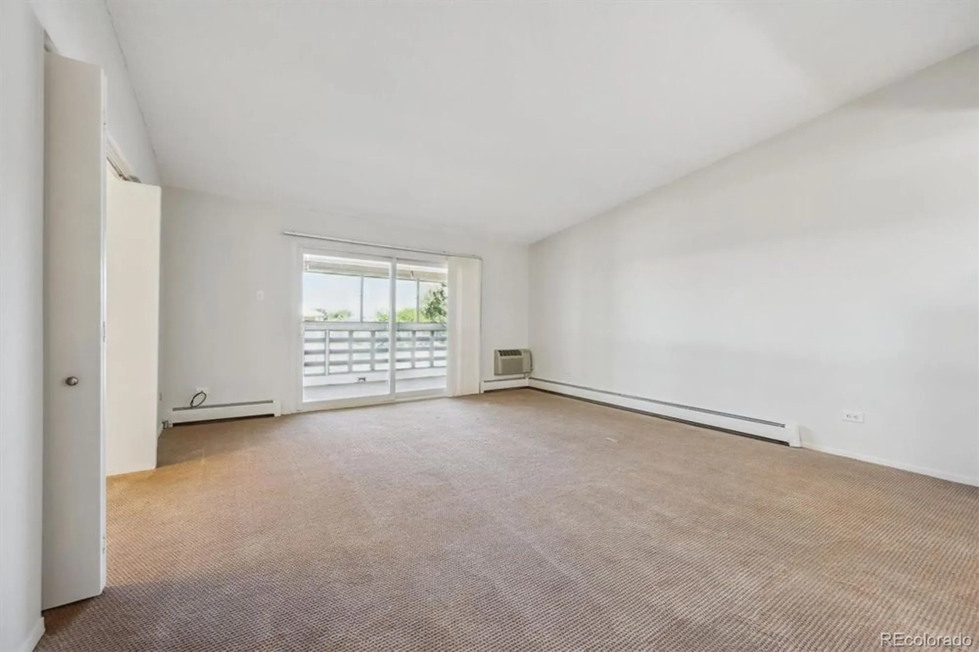 Property Slideshow image 16 of 31 | 725 s alton way unit 7d, Denver, CO, 80247