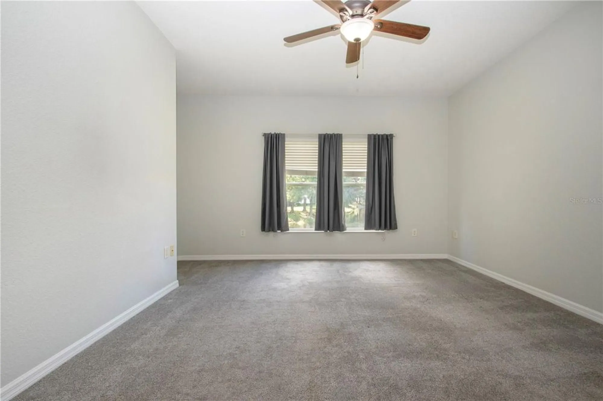 Property Slideshow image 27 of 71 | 6426 bay cedar ln # 101, Bradenton, FL, 34203