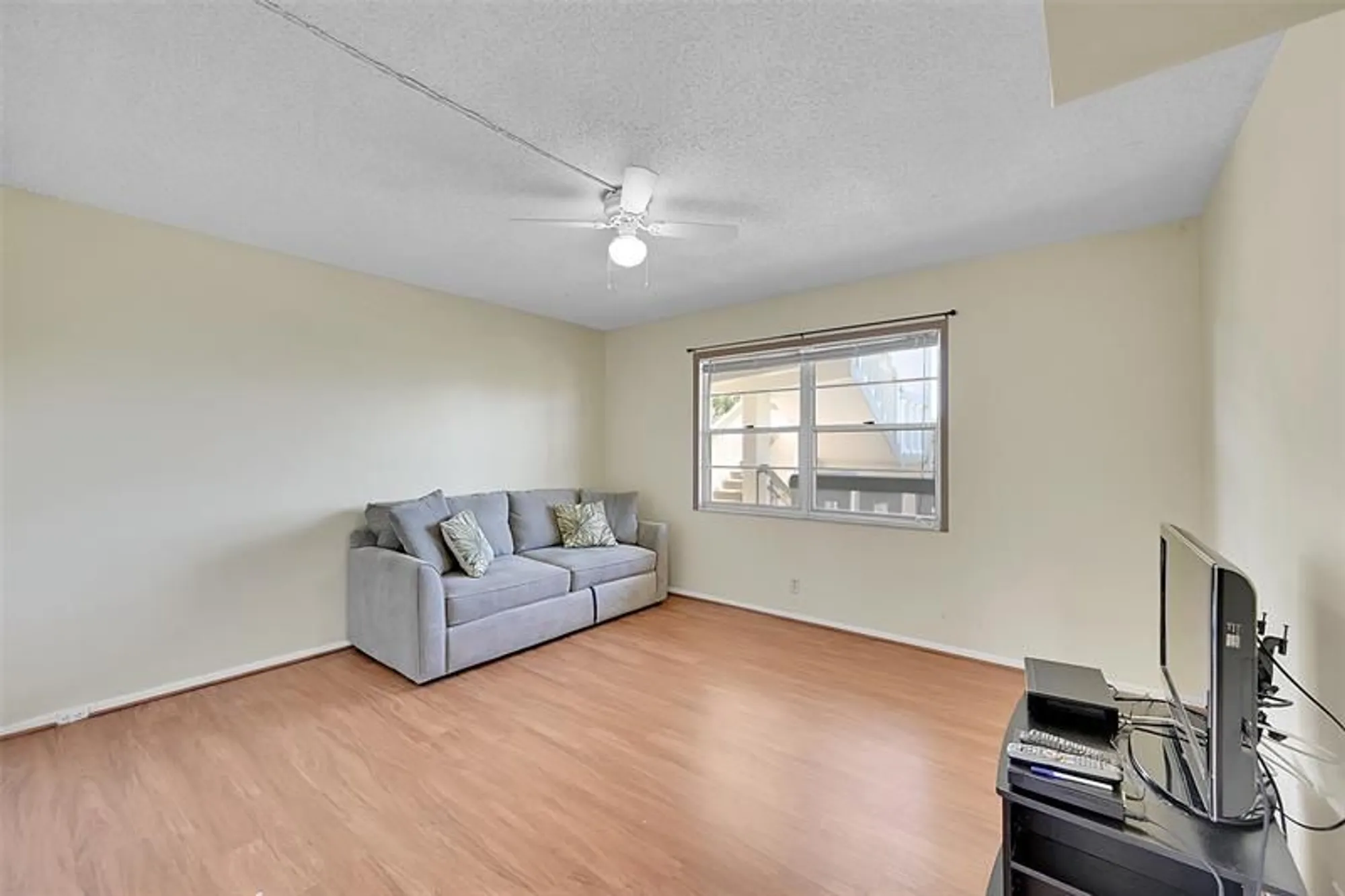 Property Slideshow image 21 of 29 | 2901 victoria cir k3, Coconut Creek, FL, 33066