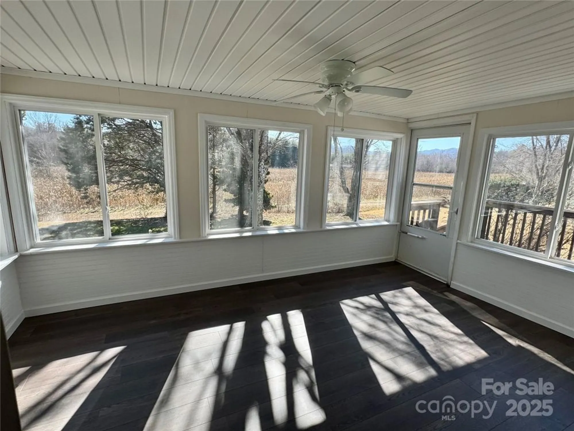 Property Slideshow image 21 of 26 | 436 riverwind dr, Hendersonville, NC, 28739