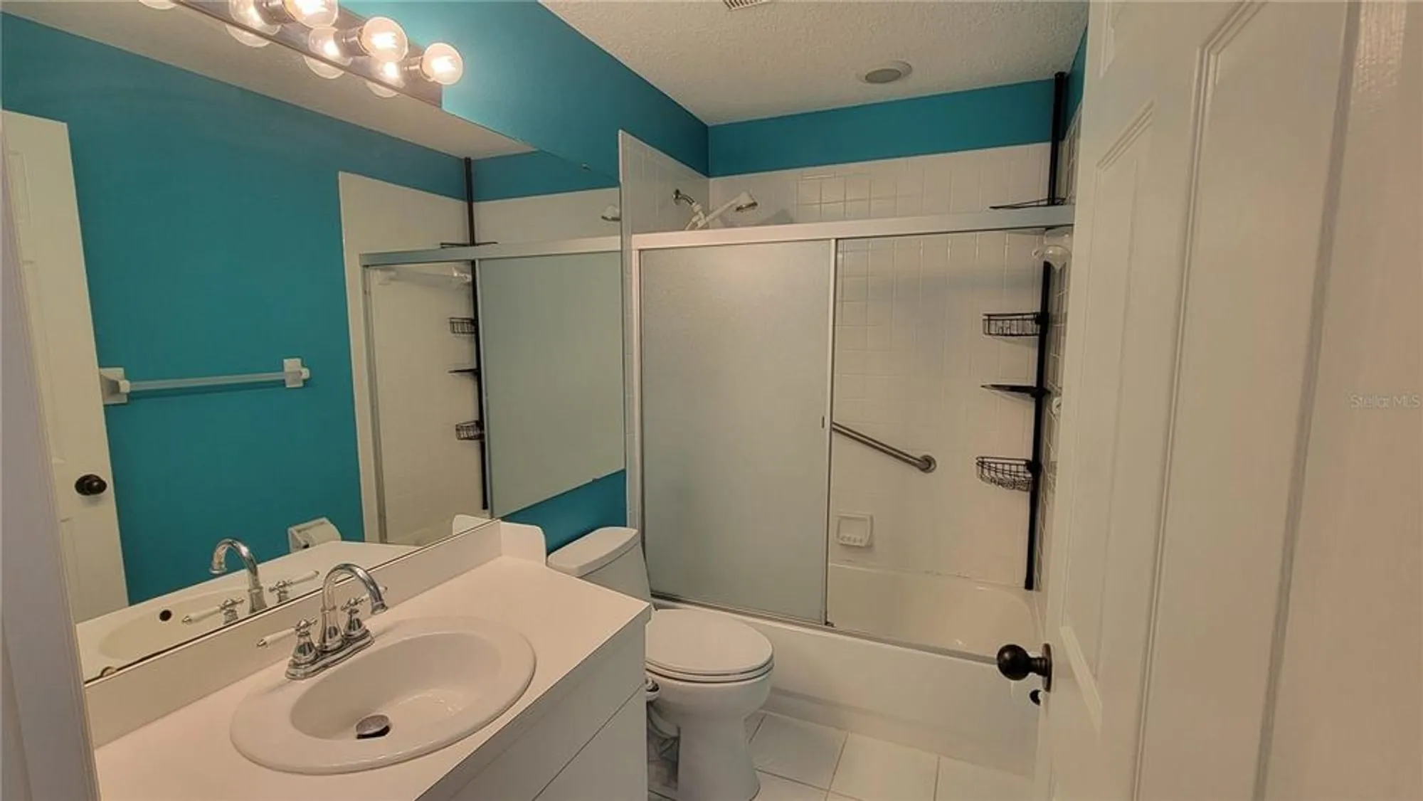 Property Slideshow image 18 of 22 | 6330 green oak cir # 6330, Bradenton, FL, 34203