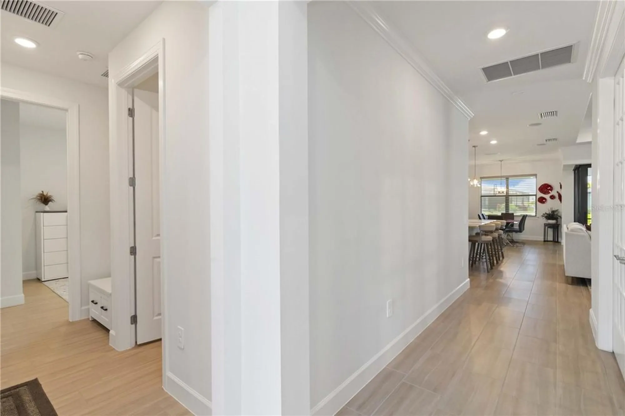 Property Slideshow image 5 of 79 | 7758 summerland cv, Bradenton, FL, 34202