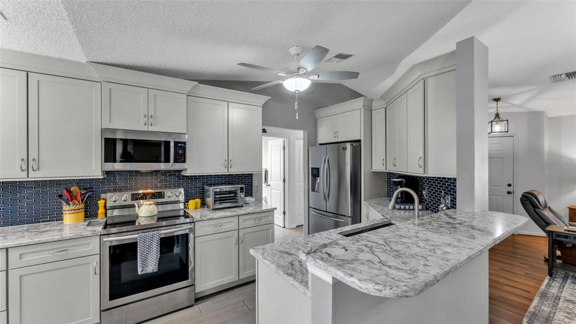Property Slideshow image 9 of 81 | 6096 kittiwake dr, Lakeland, FL, 33809