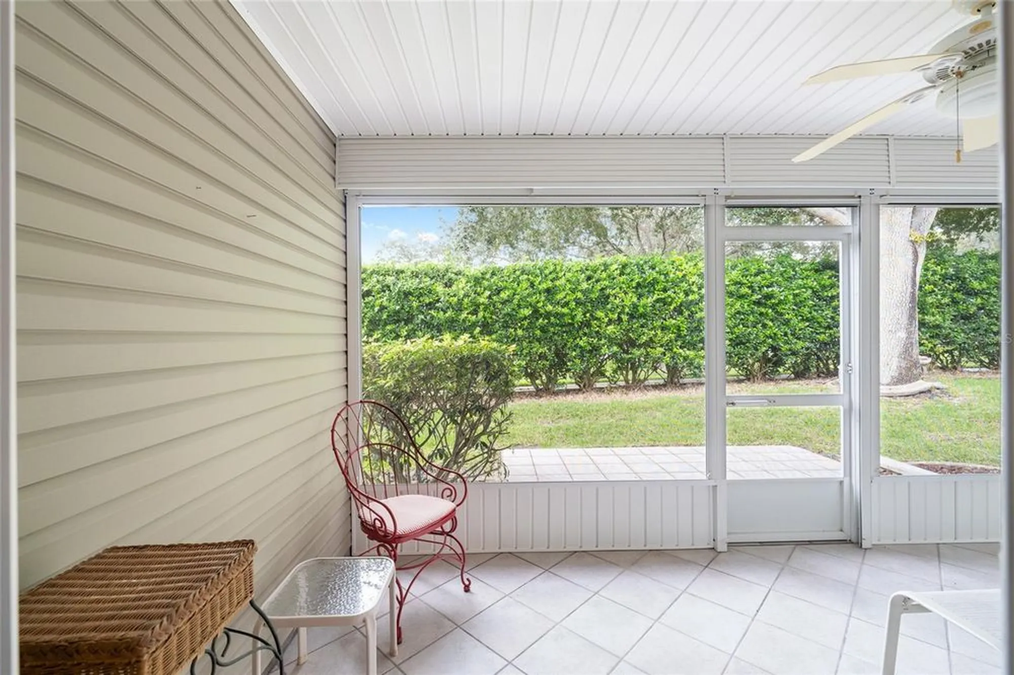 Property Slideshow image 34 of 37 | 24817 cranes roost cir, Leesburg, FL, 34748