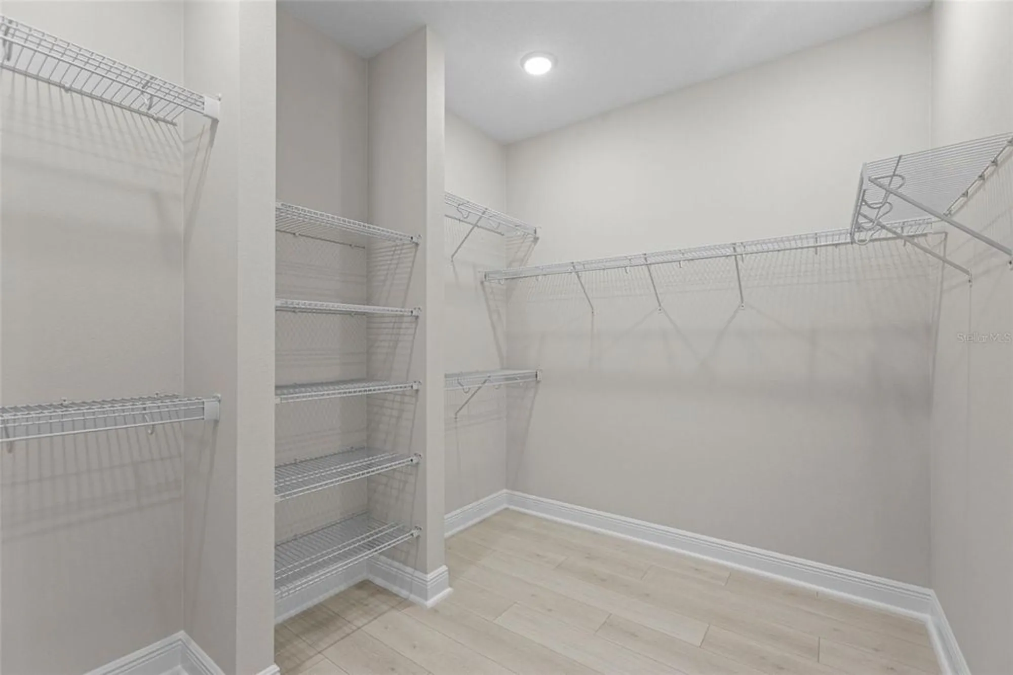 Property Slideshow image 10 of 49 | 4984 fairhope cir, Lakewood Ranch, FL, 34211