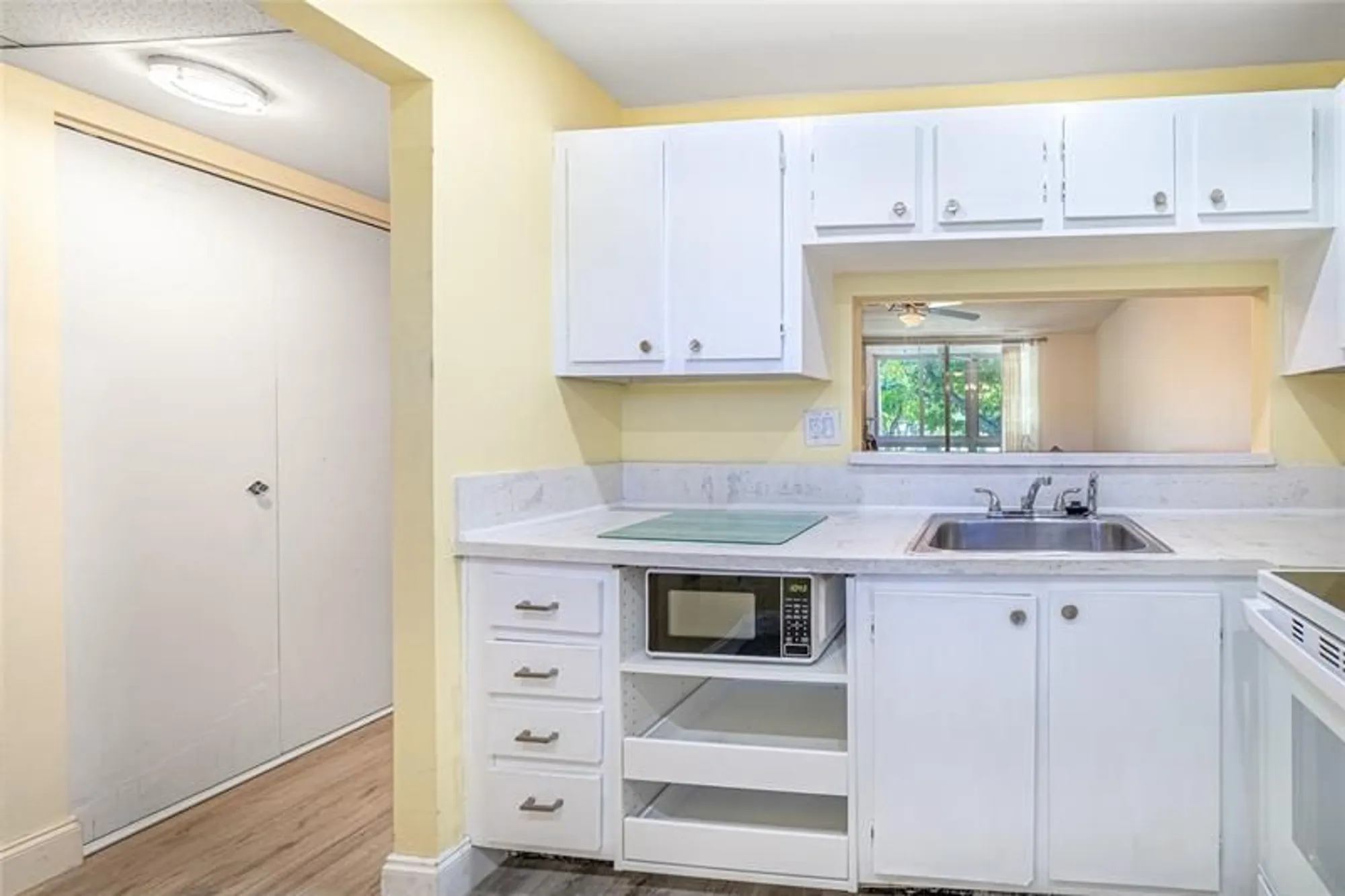 Property Slideshow image 6 of 37 | 9101 lime bay blvd apt 309, Tamarac, FL, 33321