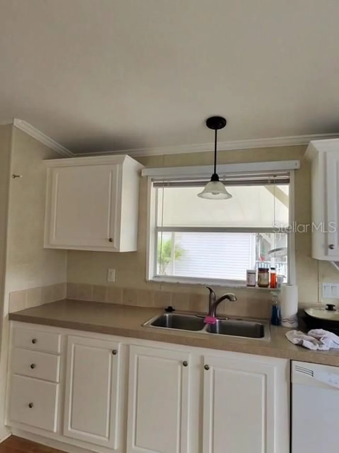 Property Slideshow image 3 of 11 | 1308 owen dr, Lady Lake, FL, 32159