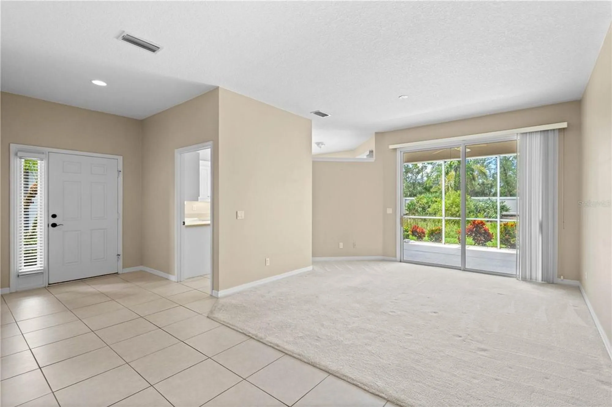 Property Slideshow image 5 of 46 | 1625 monarch dr # 1625, Venice, FL, 34293
