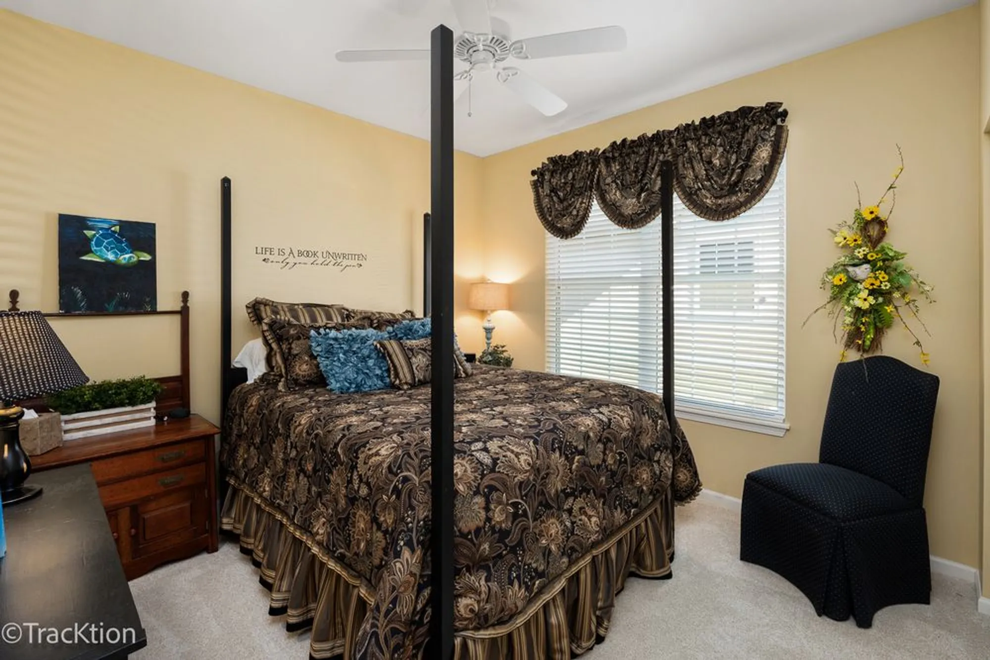 Property Slideshow image 19 of 30 | 21123 sterling lake ct, Crest Hill, IL, 60403