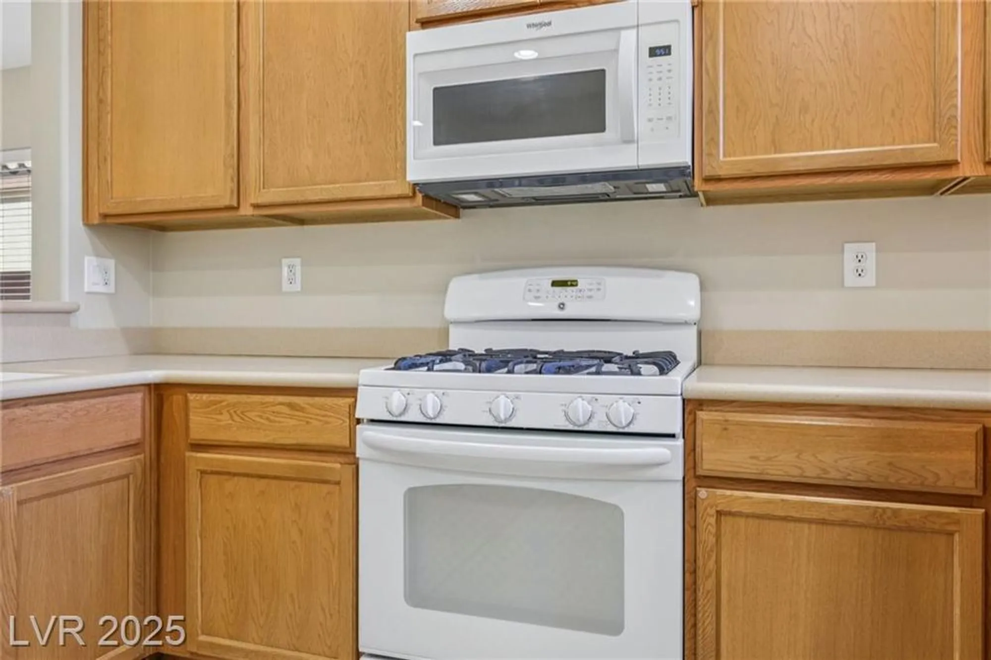 Property Slideshow image 20 of 48 | 3369 hackney horse ct, Las Vegas, NV, 89122