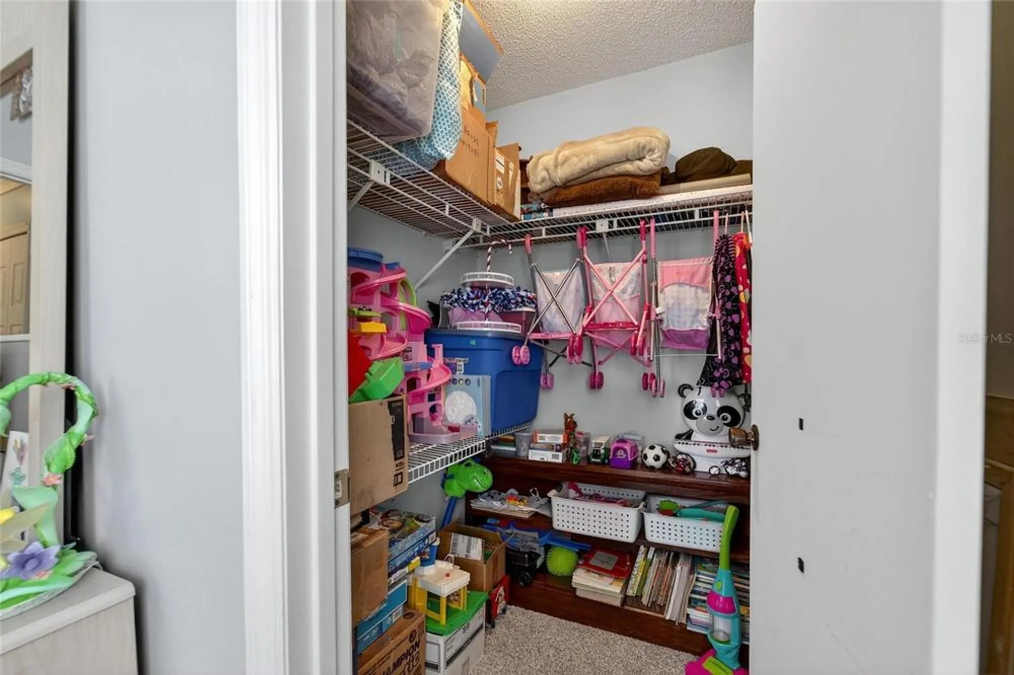 Property Slideshow image 37 of 63 | 645 fort duquesna dr, Sun City Center, FL, 33573