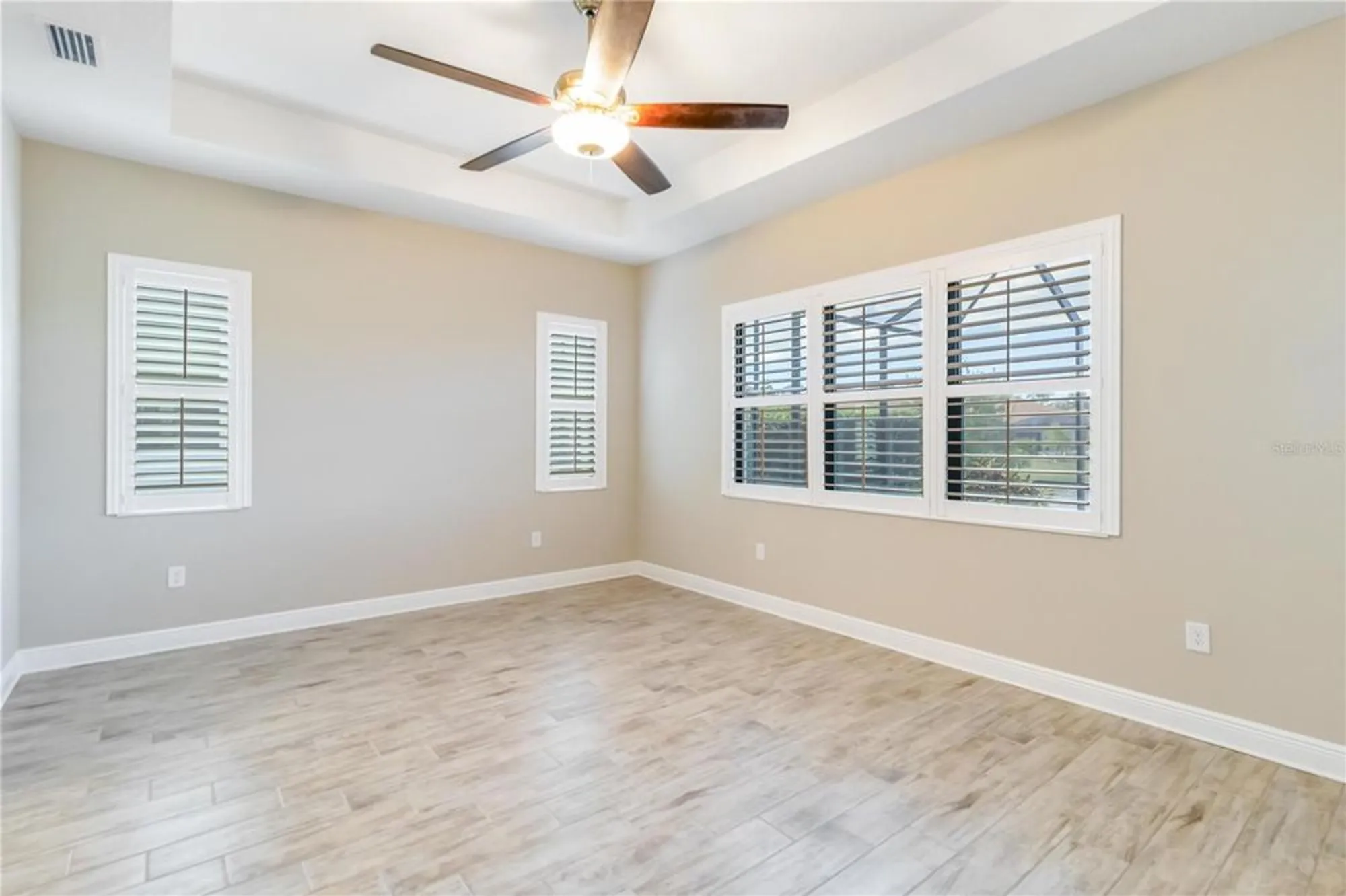 Property Slideshow image 18 of 59 | 21512 palatka dr, Venice, FL, 34293