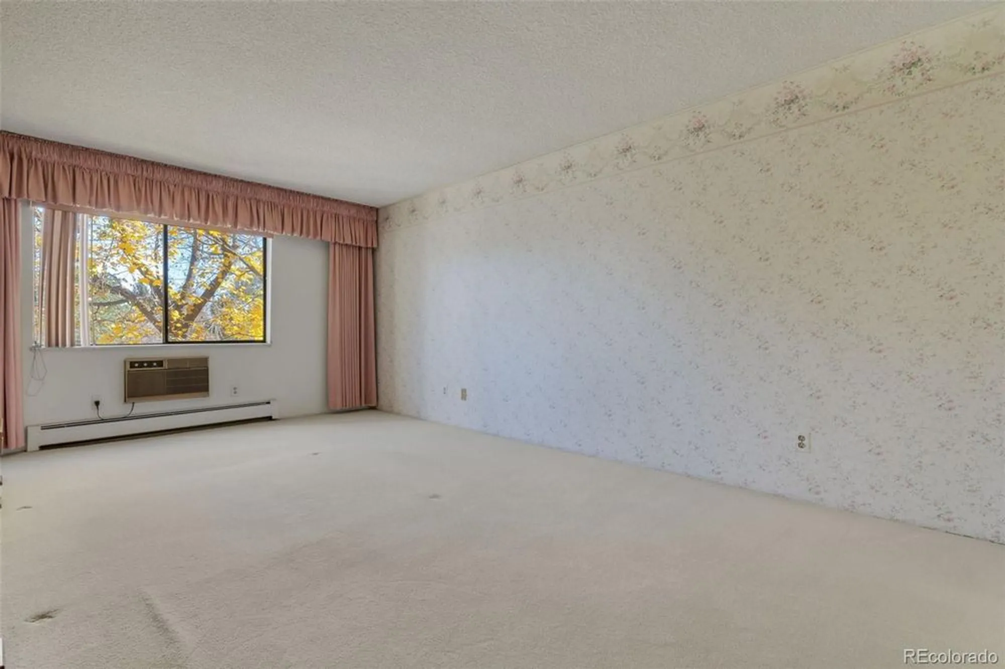 Property Slideshow image 14 of 21 | 13691 e marina dr 301, Aurora, CO, 80014