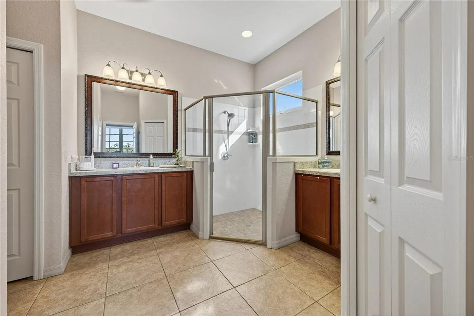 Property Slideshow image 24 of 48 | 5461 hogan ln, Winter Haven, FL, 33884