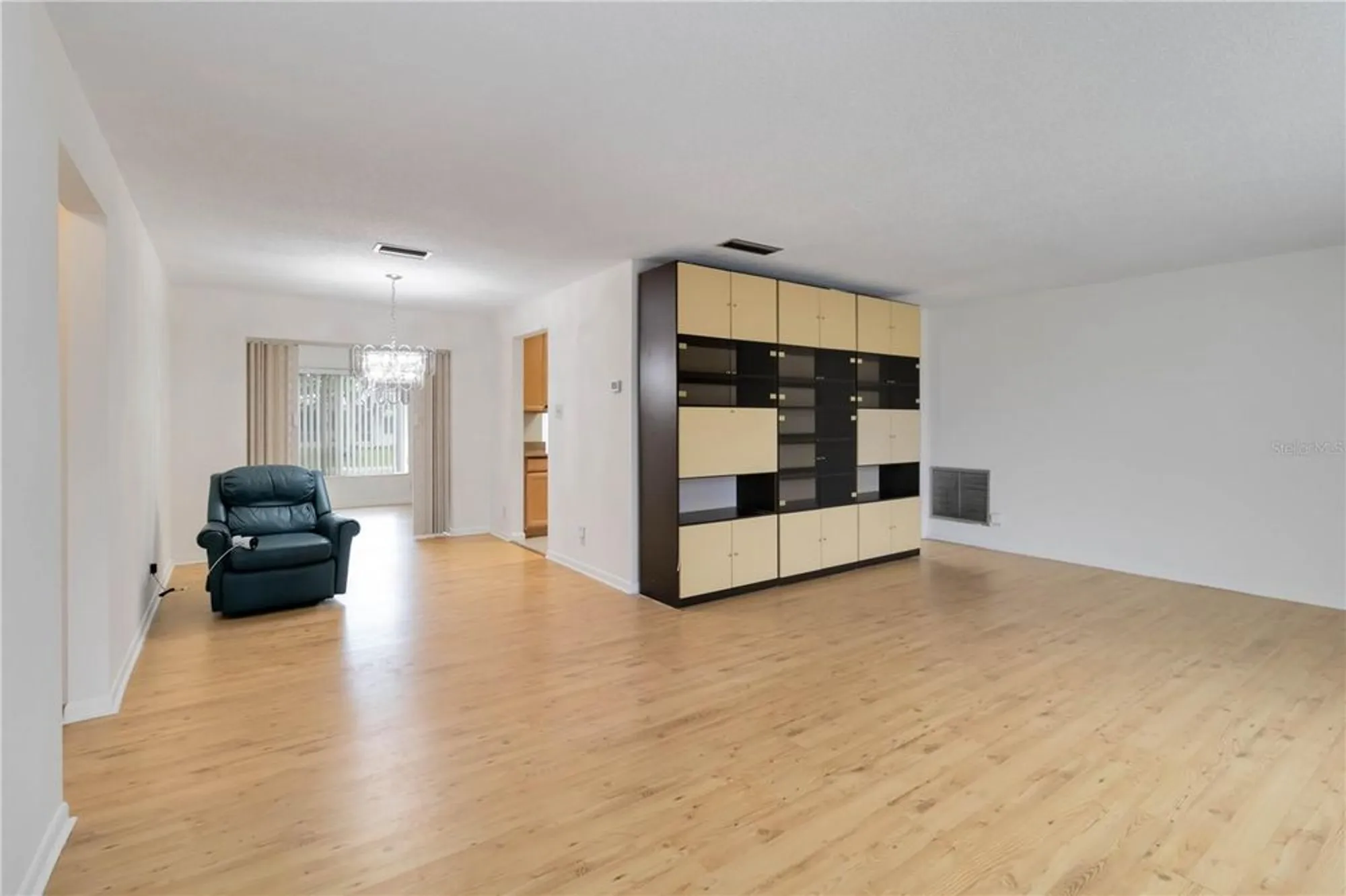 Property Slideshow image 7 of 57 | 735 nw 73rd ter, Margate, FL, 33063