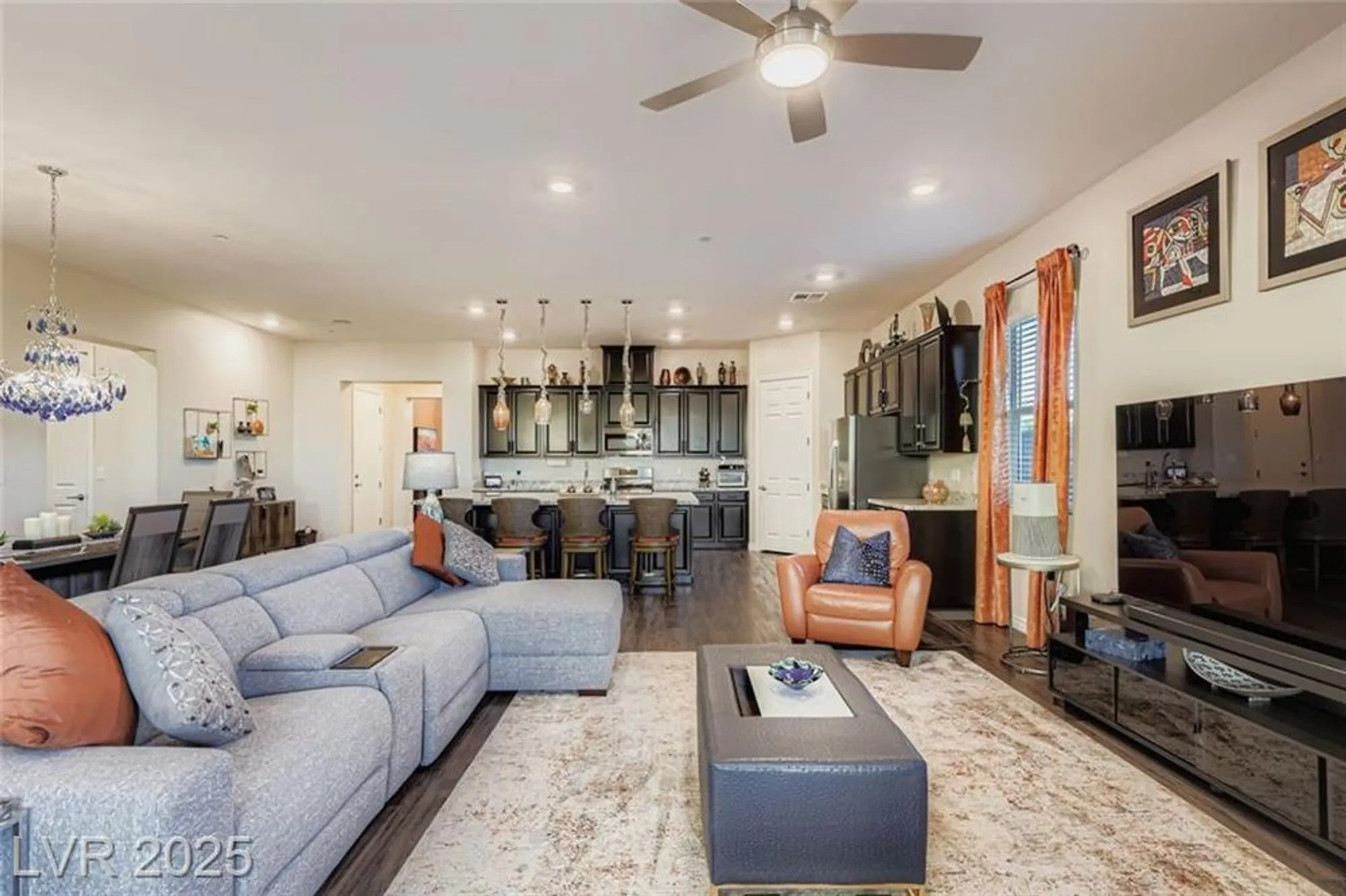 Property Slideshow image 6 of 58 | 316 gillespie glen ave, Henderson, NV, 89011