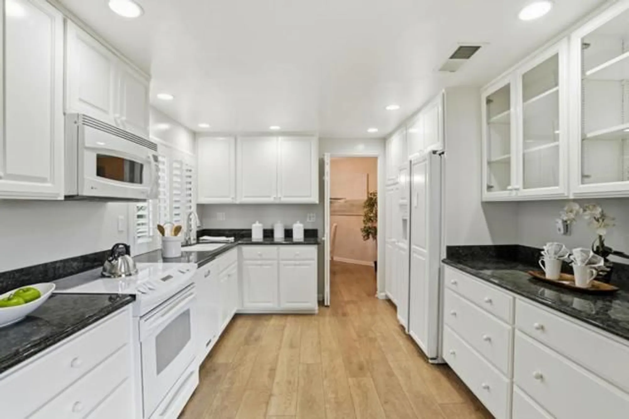 Property Slideshow image 9 of 36 | 8021 pinot noir ct, San Jose, CA, 95135