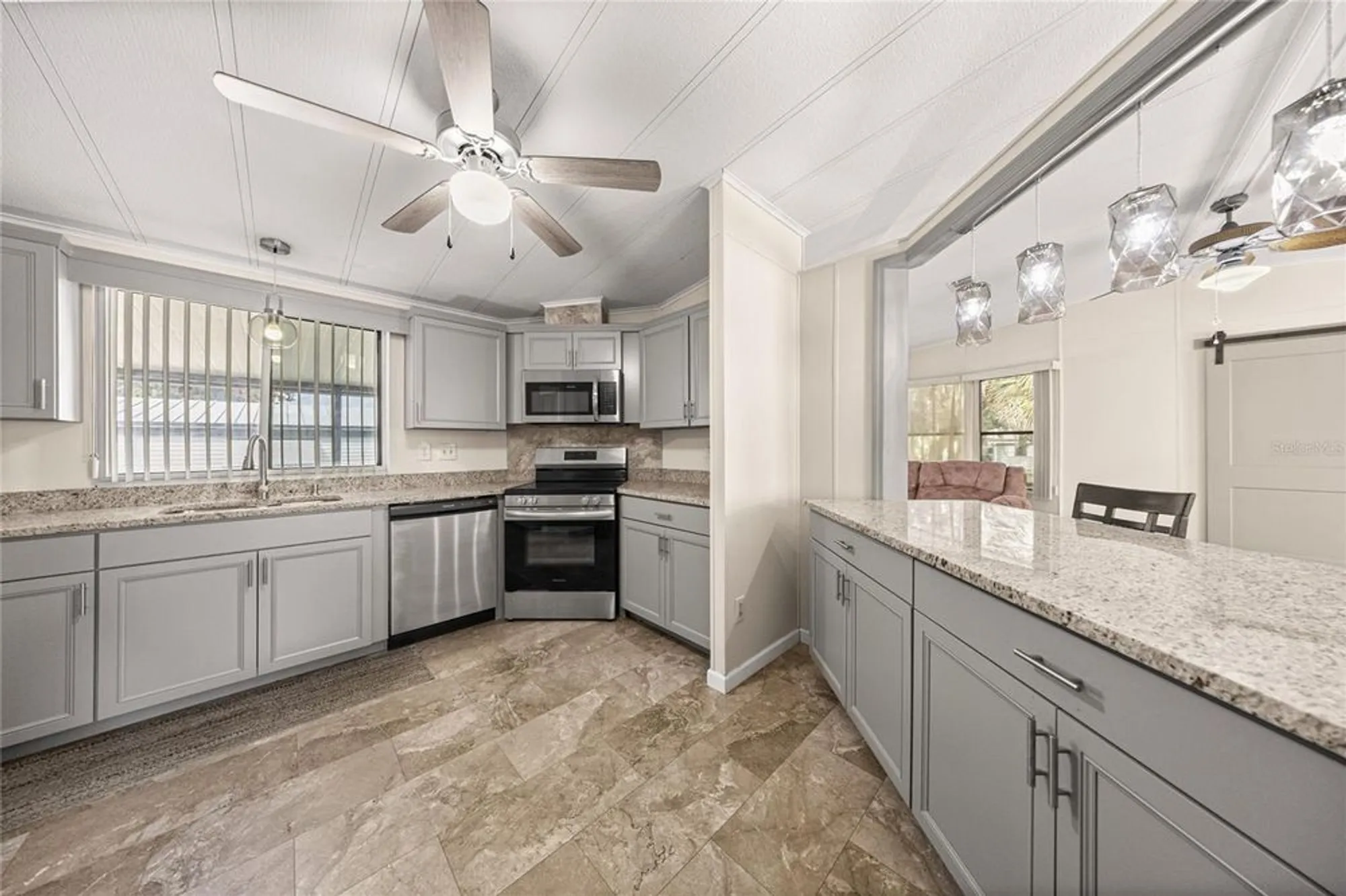 Property Slideshow image 11 of 31 | 712 devon dr, Lady Lake, FL, 32159