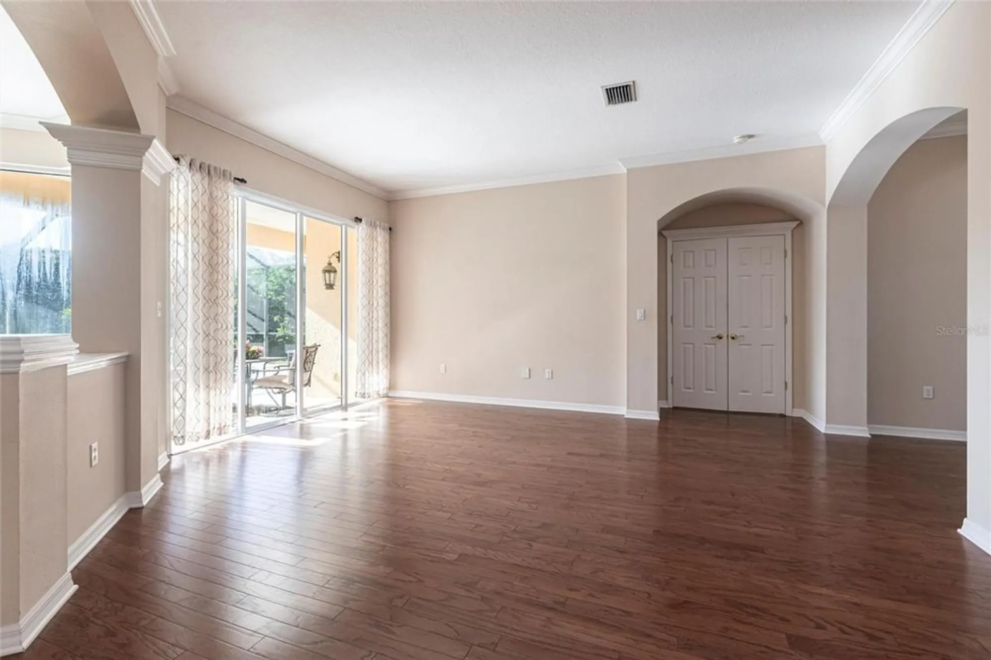 Property Slideshow image 9 of 51 | 7211 treymore ct, Sarasota, FL, 34243