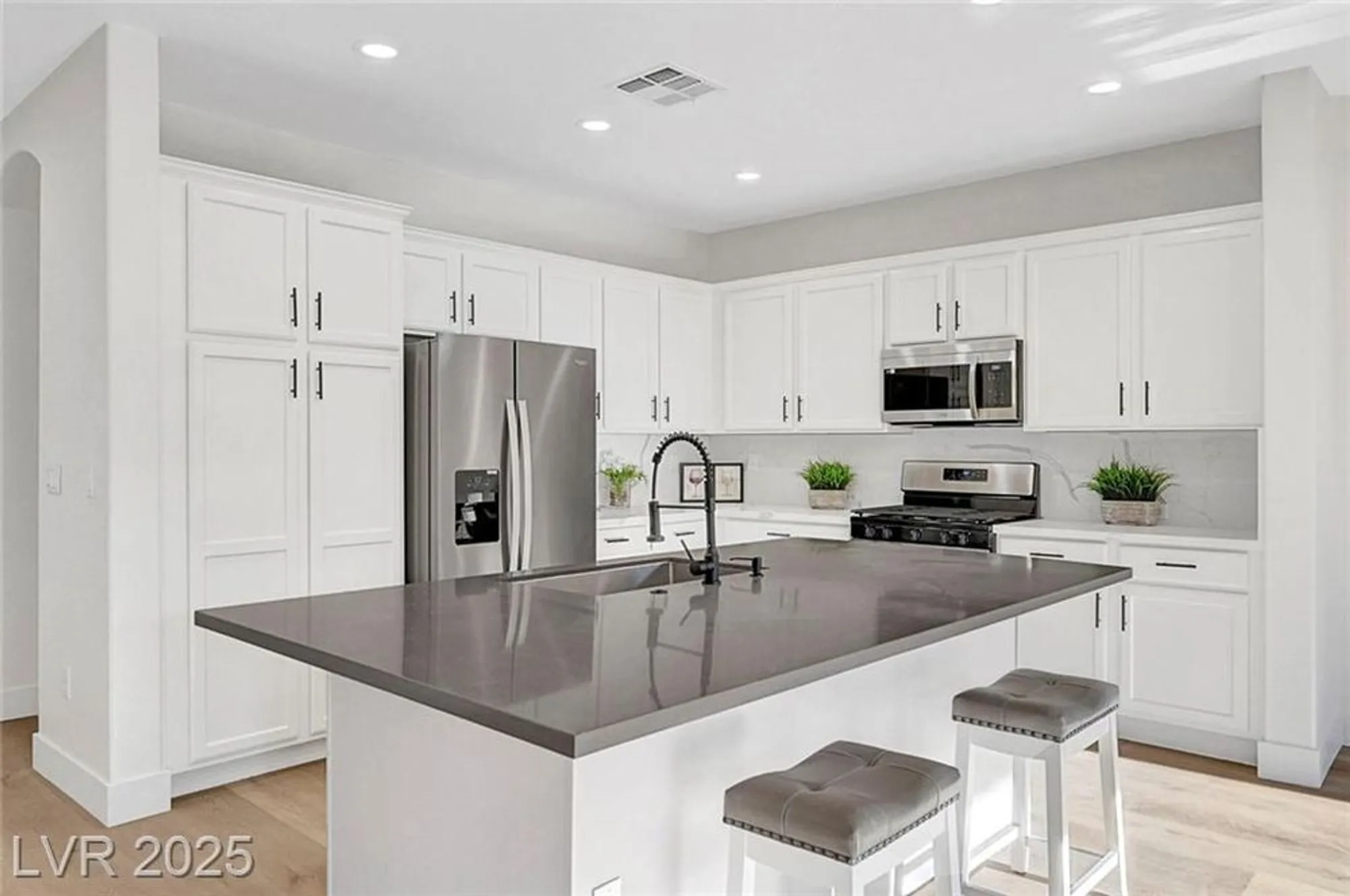 Property Slideshow image 8 of 48 | 4379 bella cascada st, Las Vegas, NV, 89135