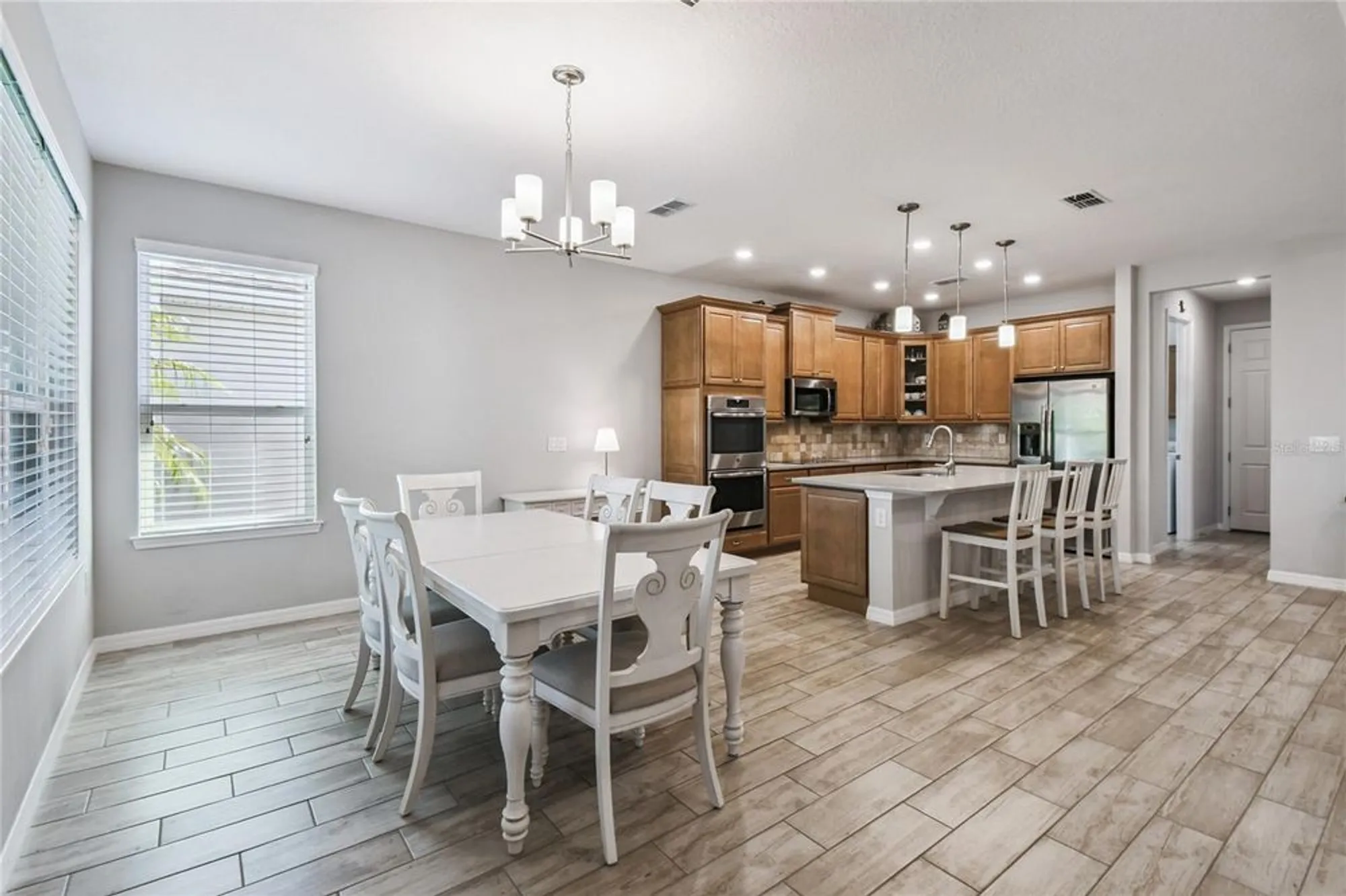 Property Slideshow image 11 of 67 | 461 treviso dr, Poinciana, FL, 34759