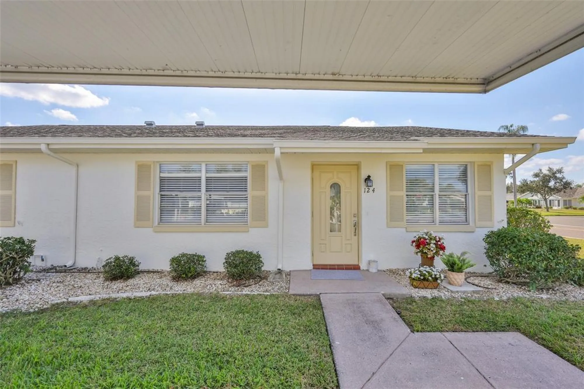 Property Slideshow image 30 of 38 | 124 gloucester blvd 355j, Sun City Center, FL, 33573