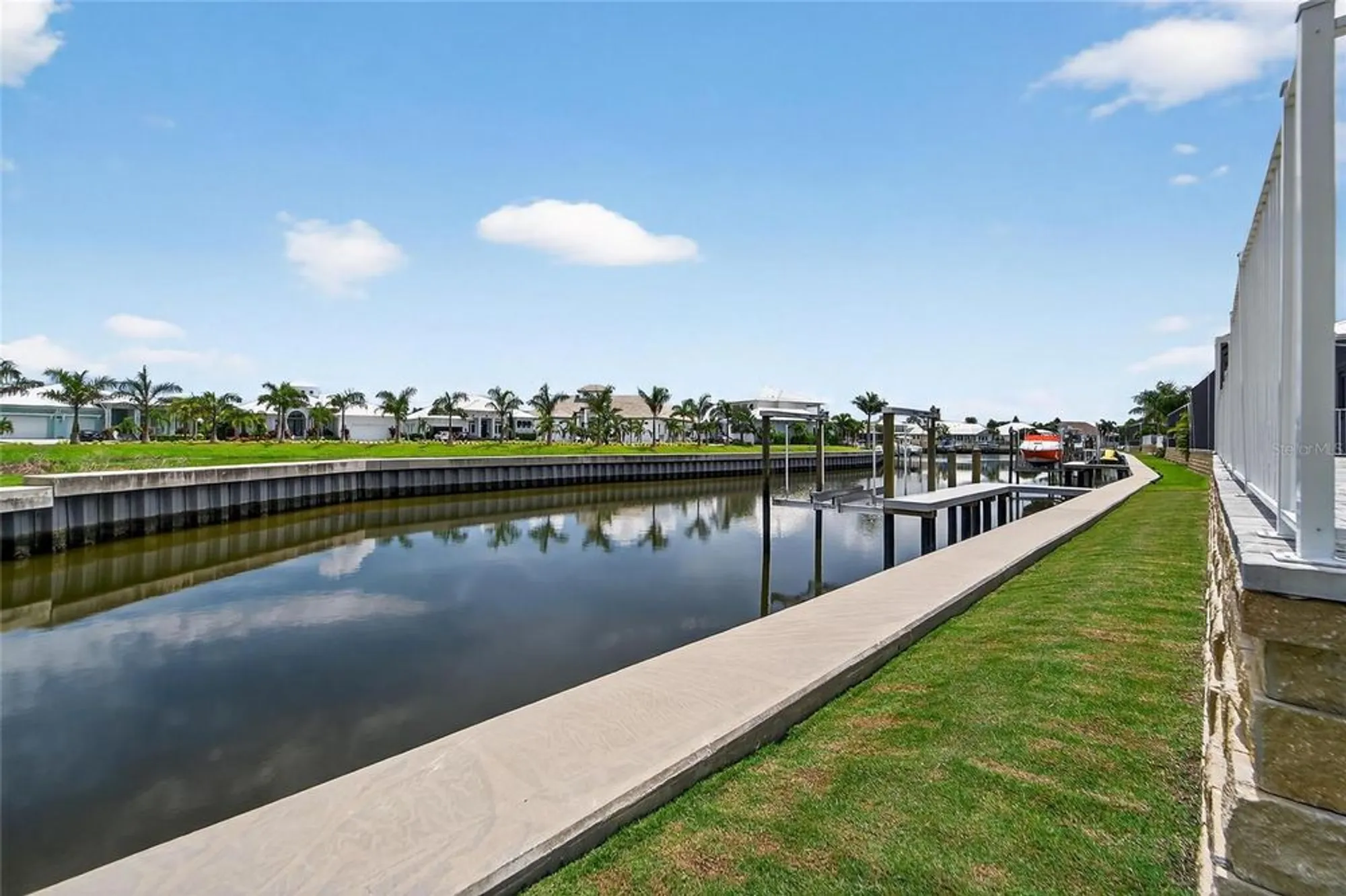 Property Slideshow image 15 of 100 | 5713 tybee island dr, Apollo Beach, FL, 33572