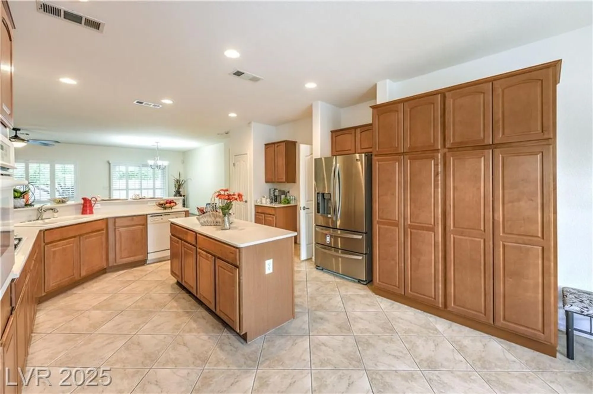 Property Slideshow image 12 of 40 | 2317 shorewood hills ave, Henderson, NV, 89052